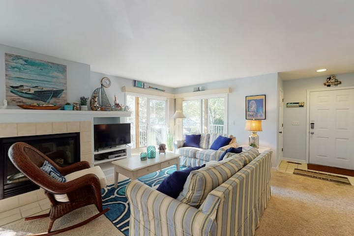 Sea Colony Tennis 1st Fl Condo - Pool Tennis Court - Bethany Beach, Delaware
