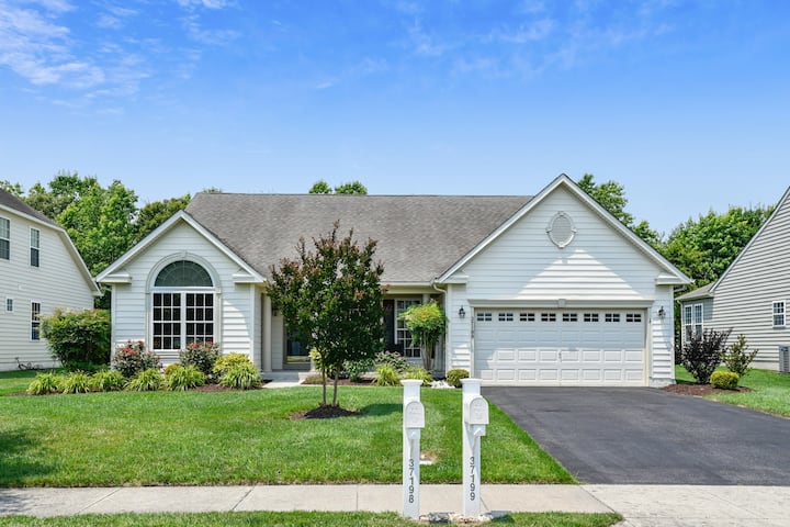Baltimore Landing: Pool Wifi & Central Ac - Bethany Beach, DE