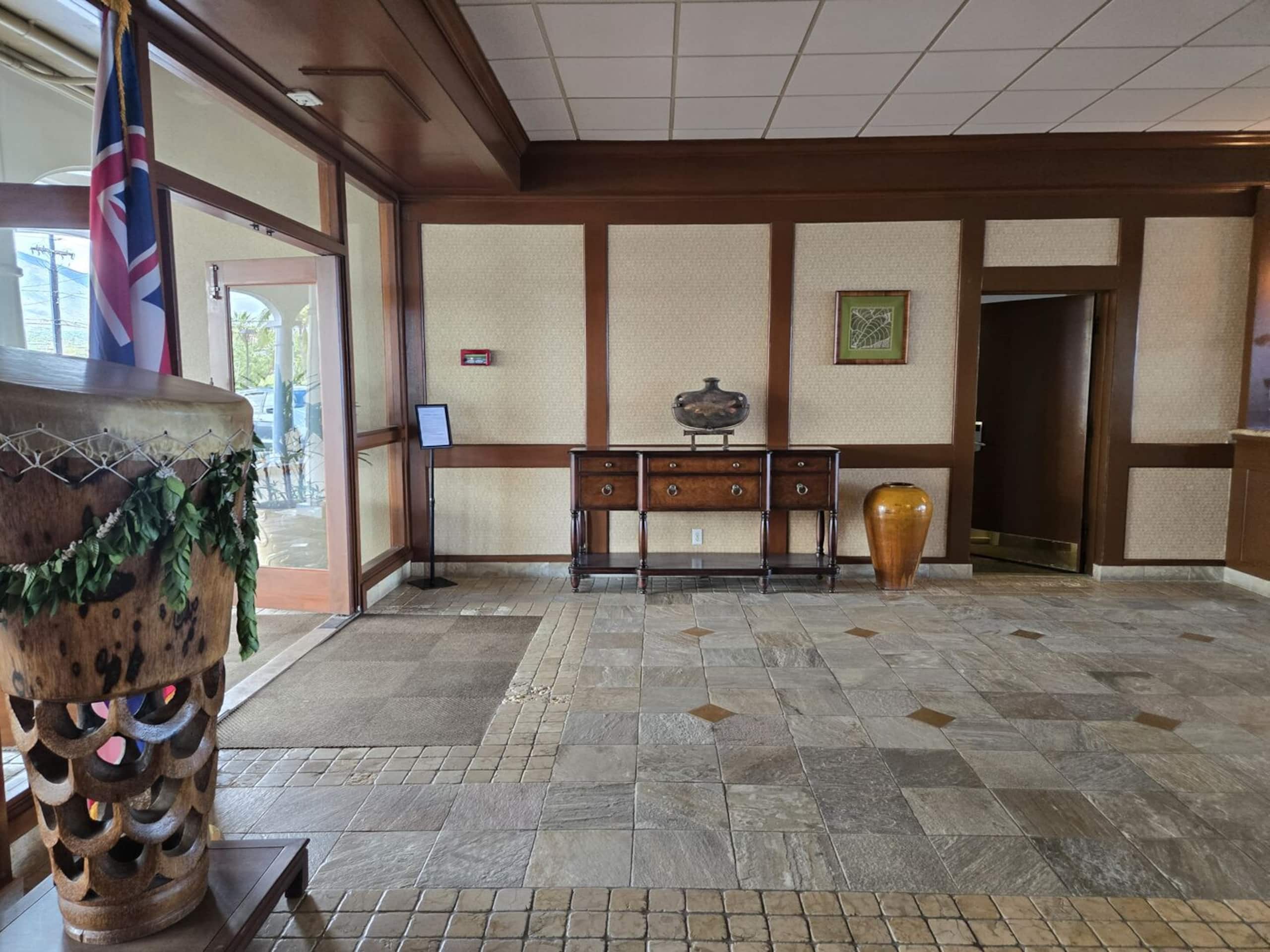 New Listing: Comfort & Beachfront Bliss - Image 21