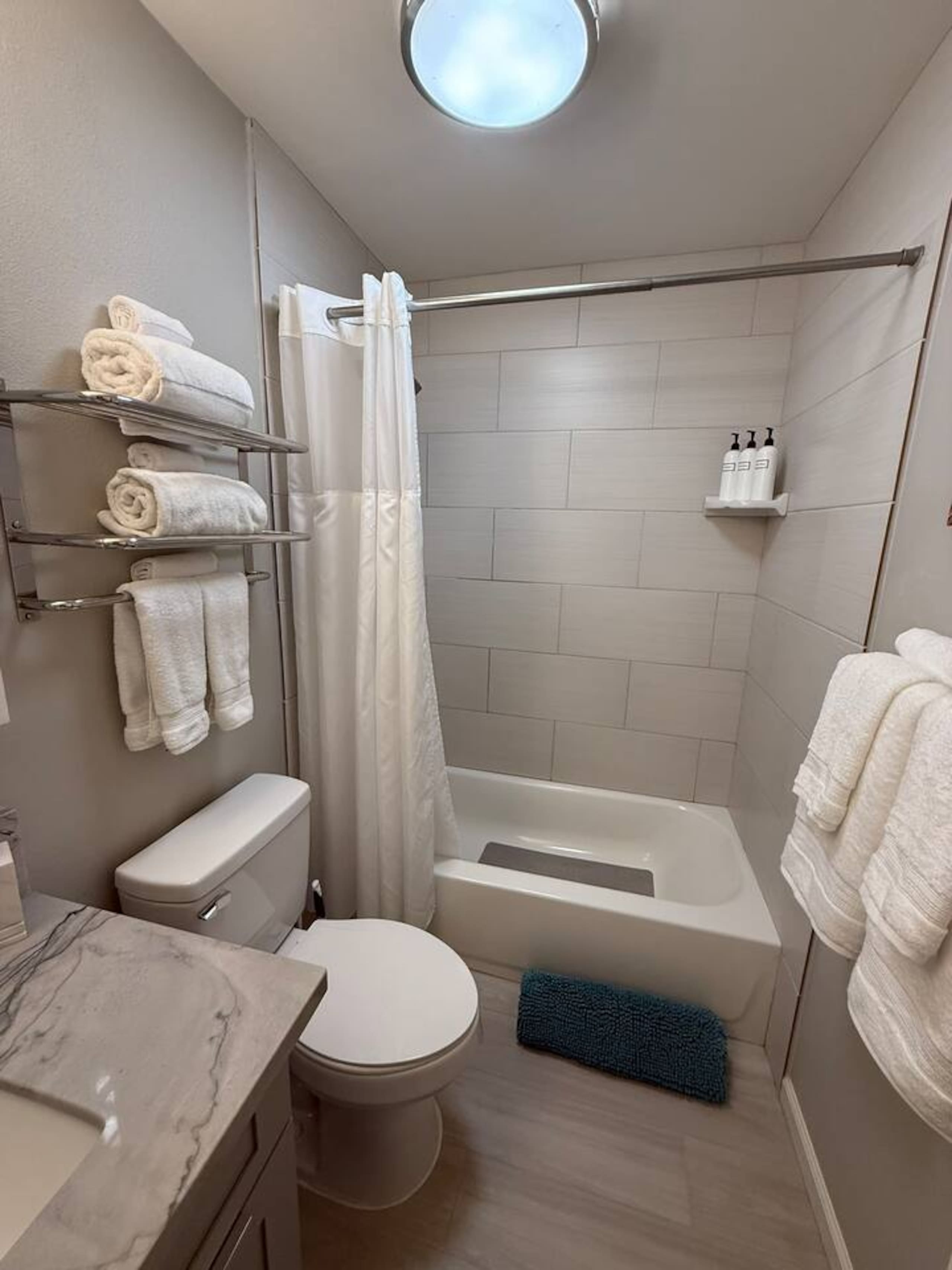 Home in Kahuku · ★4.81 · 1 bedroom · 3 beds · 1 private bath - Image 19