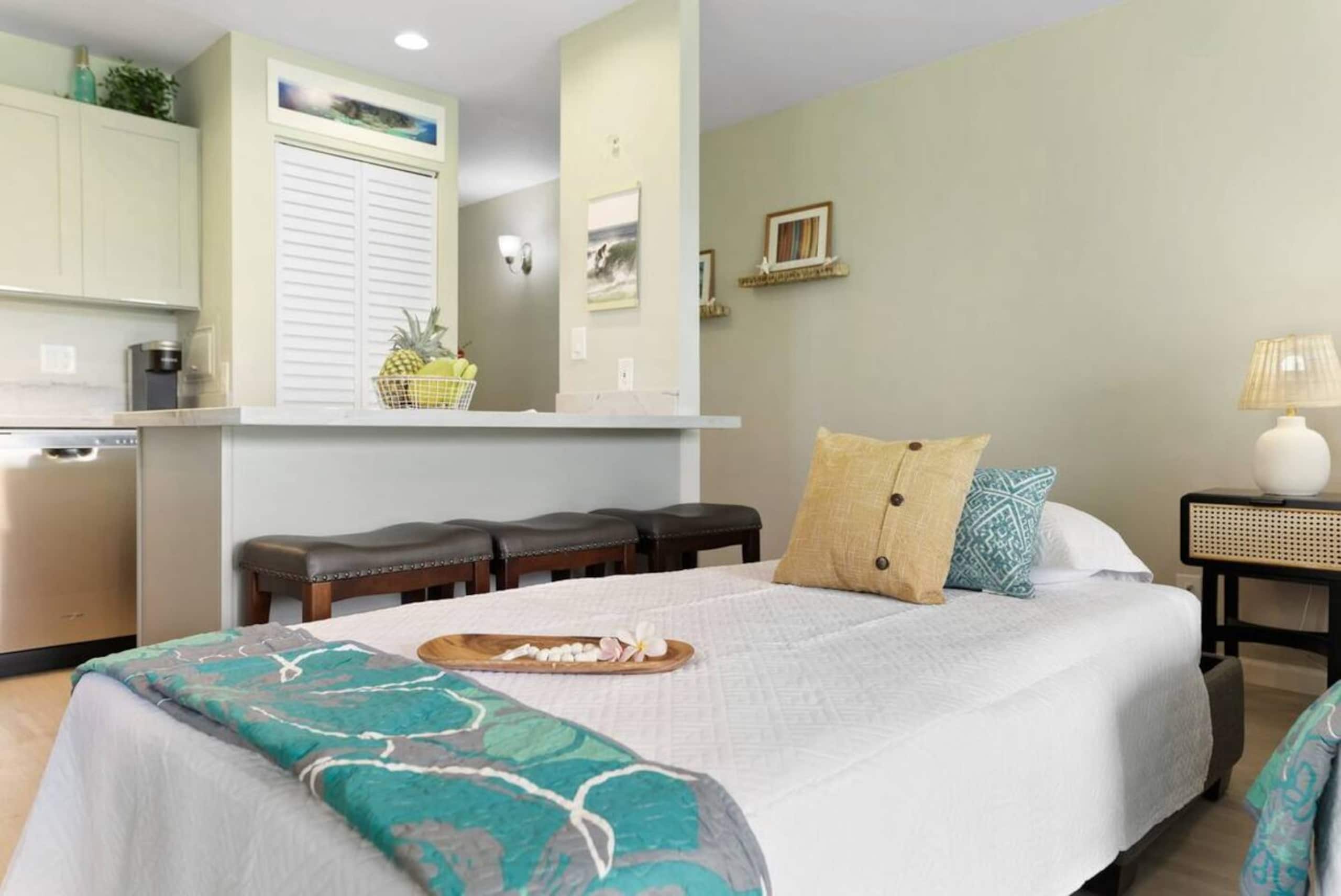 Home in Kahuku · ★4.81 · 1 bedroom · 3 beds · 1 private bath - Image 6