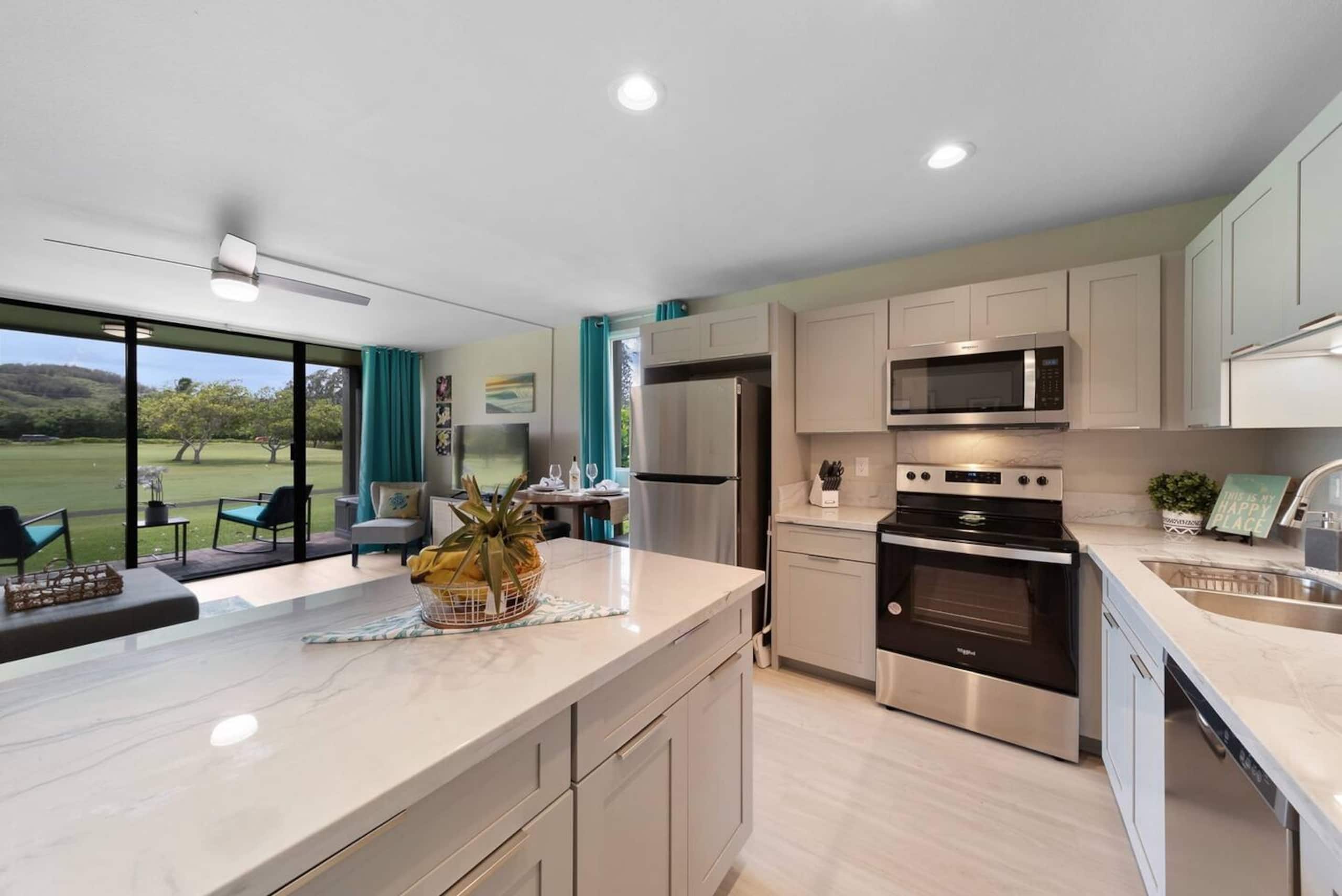 Home in Kahuku · ★4.81 · 1 bedroom · 3 beds · 1 private bath - Image 8