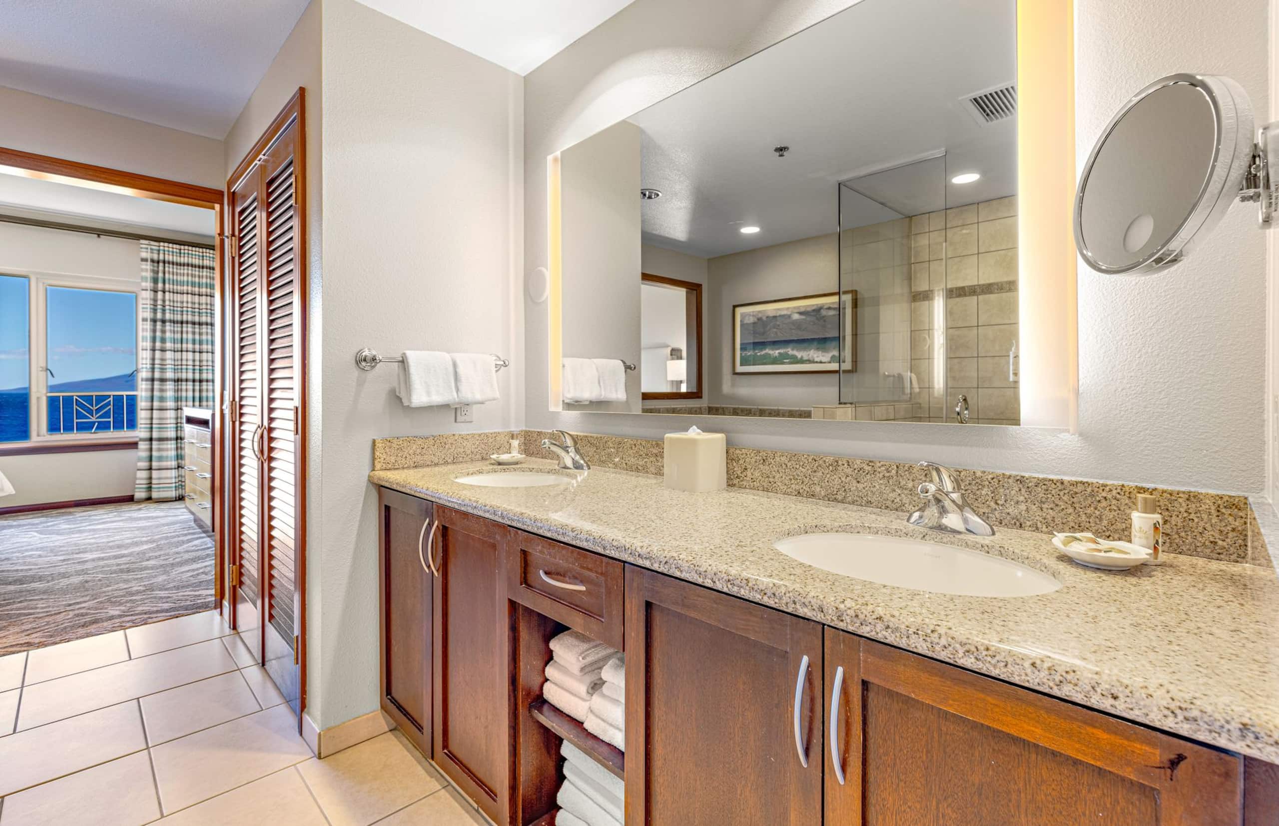 Condo in Lahaina · ★5.0 · 3 bedrooms · 6 beds · 3 baths - Image 33