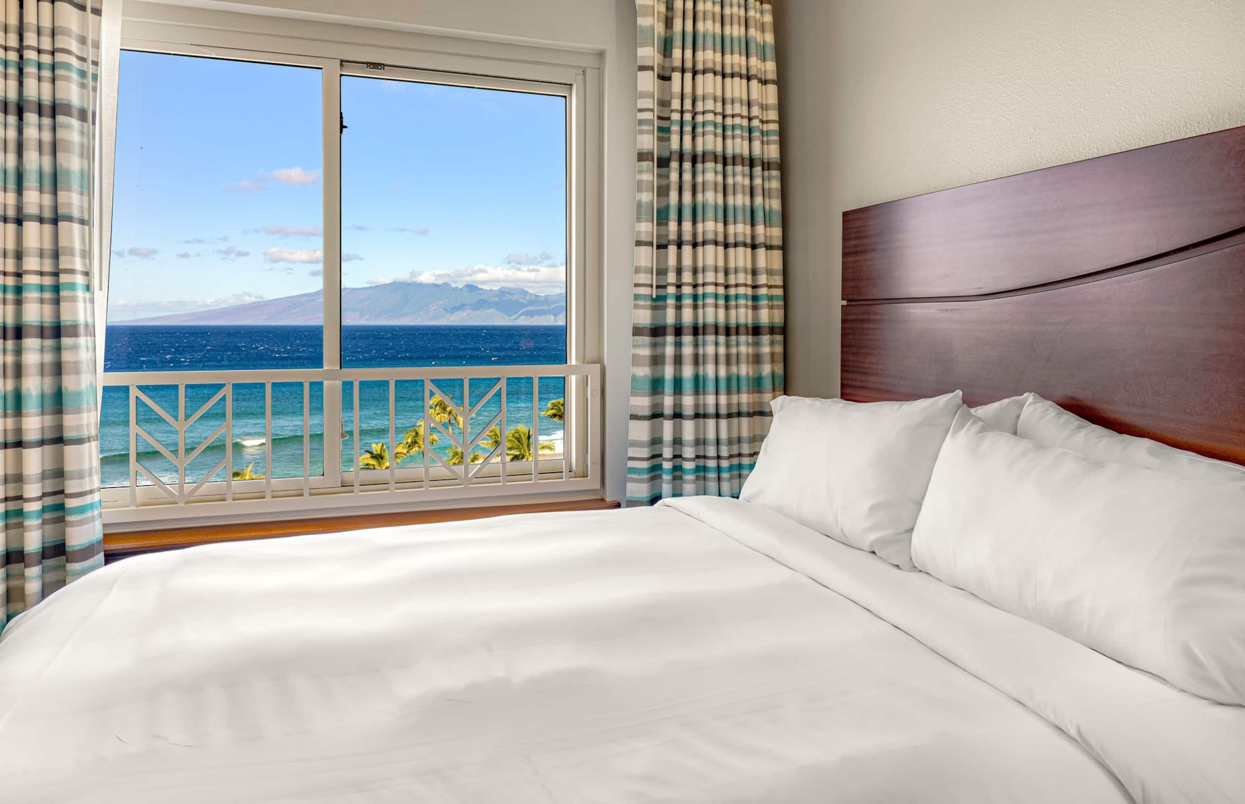 Condo in Lahaina · ★5.0 · 3 bedrooms · 6 beds · 3 baths - Image 35