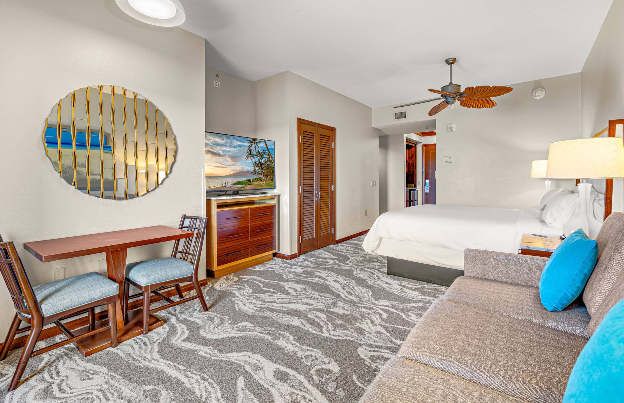 Condo in Lahaina · ★5.0 · 3 bedrooms · 6 beds · 3 baths - Image 21