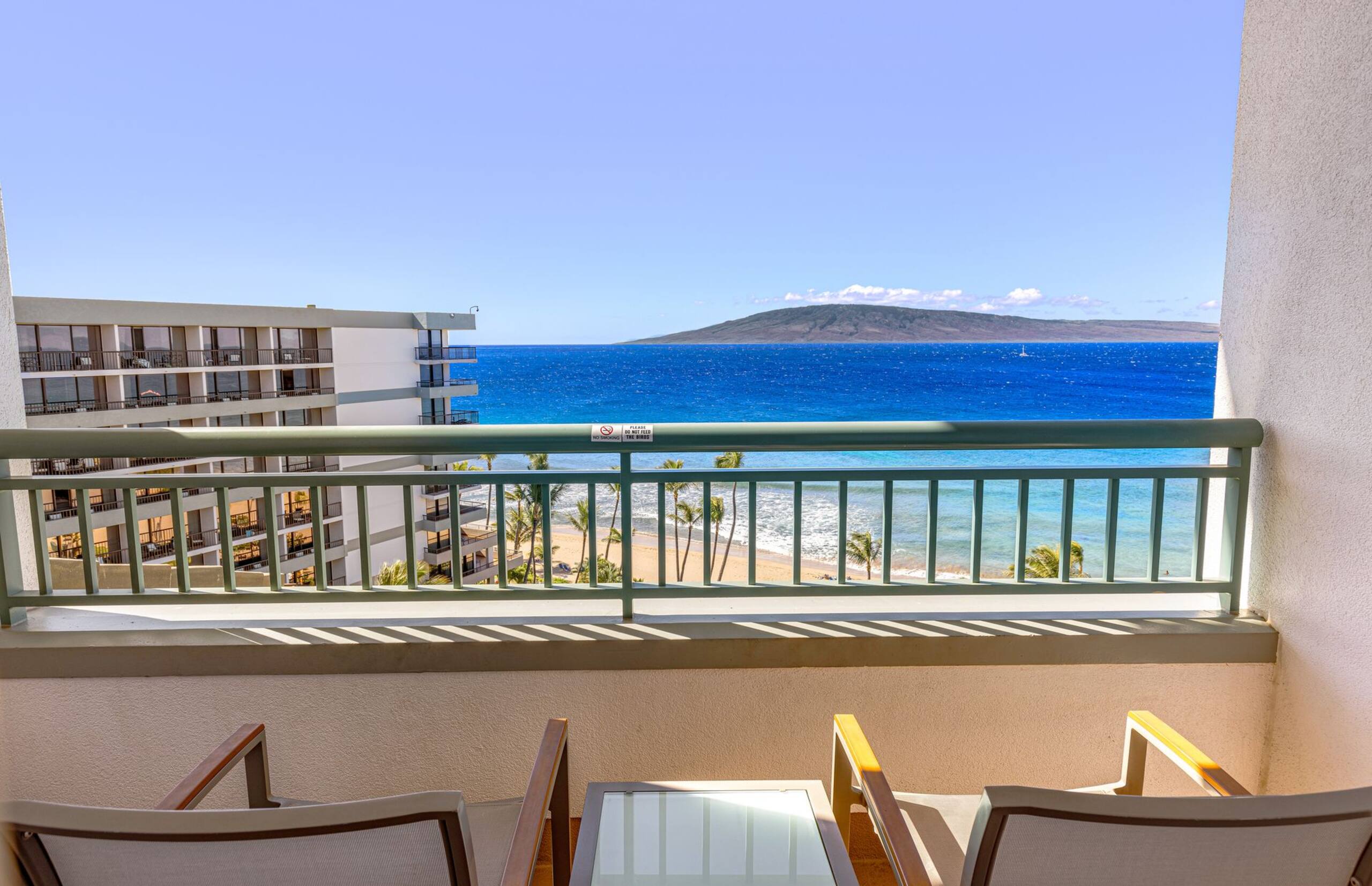 Condo in Lahaina · ★5.0 · 3 bedrooms · 6 beds · 3 baths - Image 39