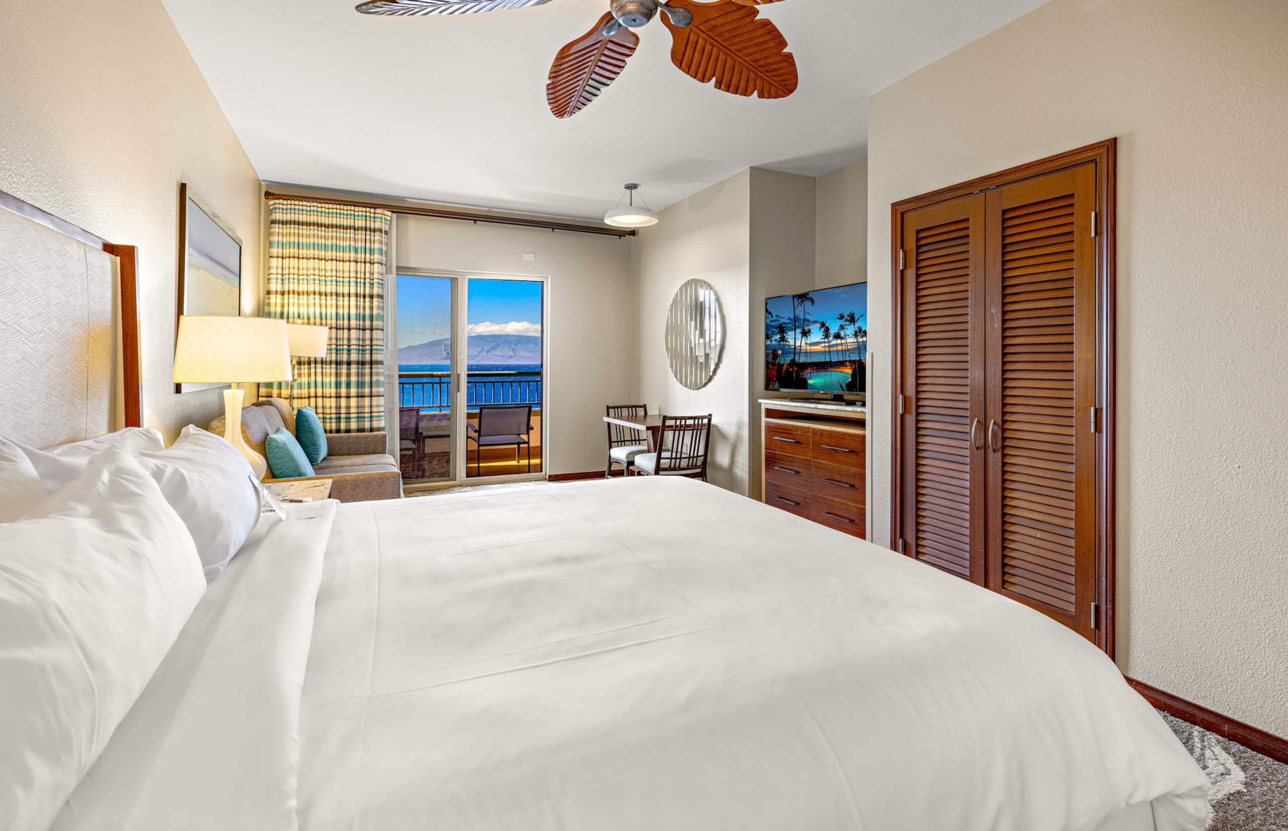 Condo in Lahaina · ★5.0 · 3 bedrooms · 6 beds · 3 baths - Image 19