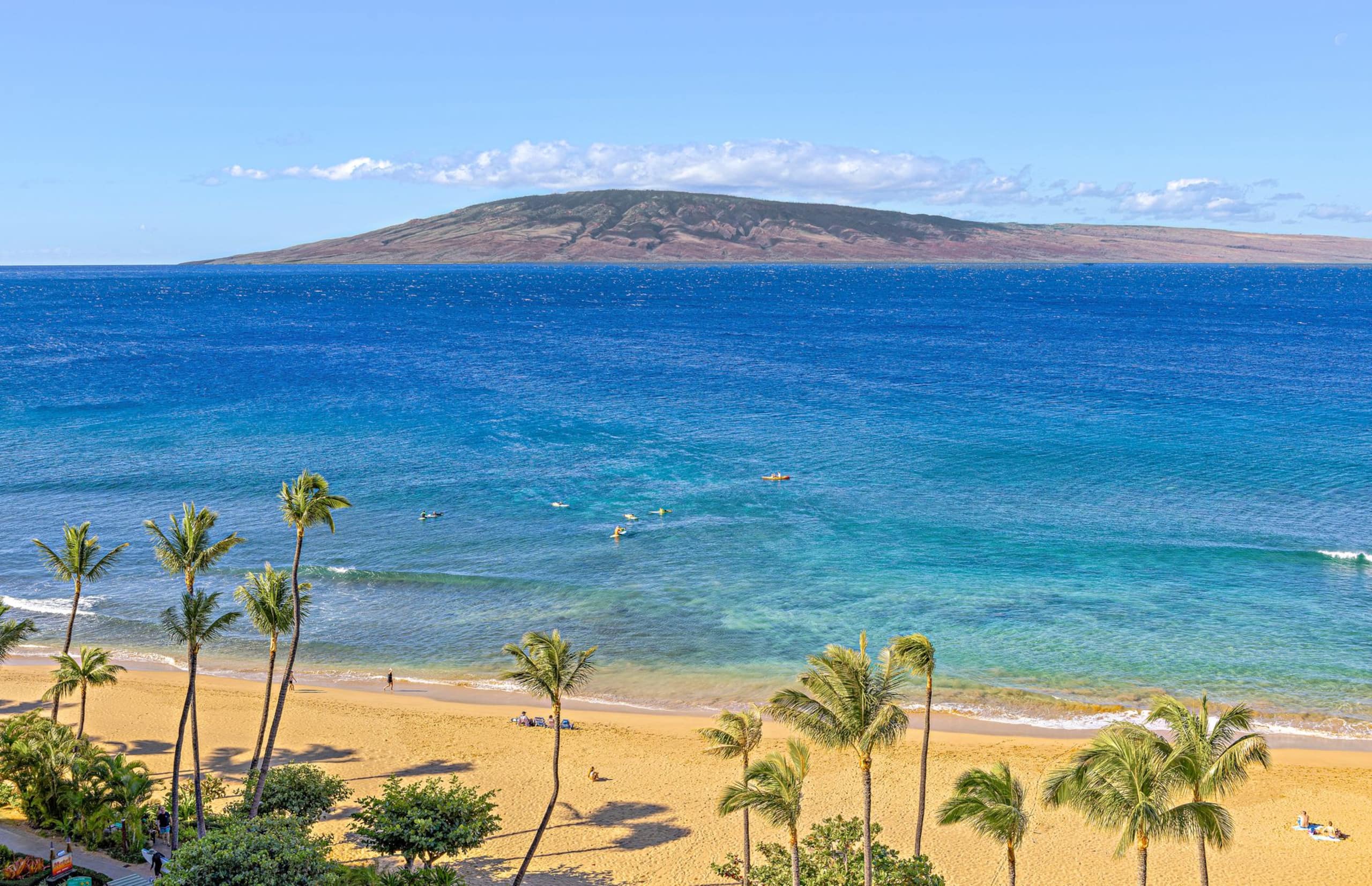 Condo in Lahaina · ★5.0 · 3 bedrooms · 6 beds · 3 baths - Image 1