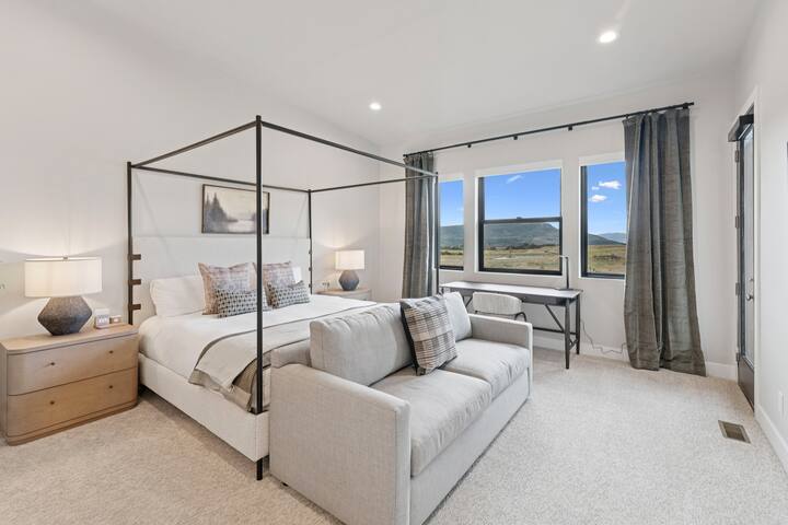 Deer Valley Luxury Retreat | Sleeps 19