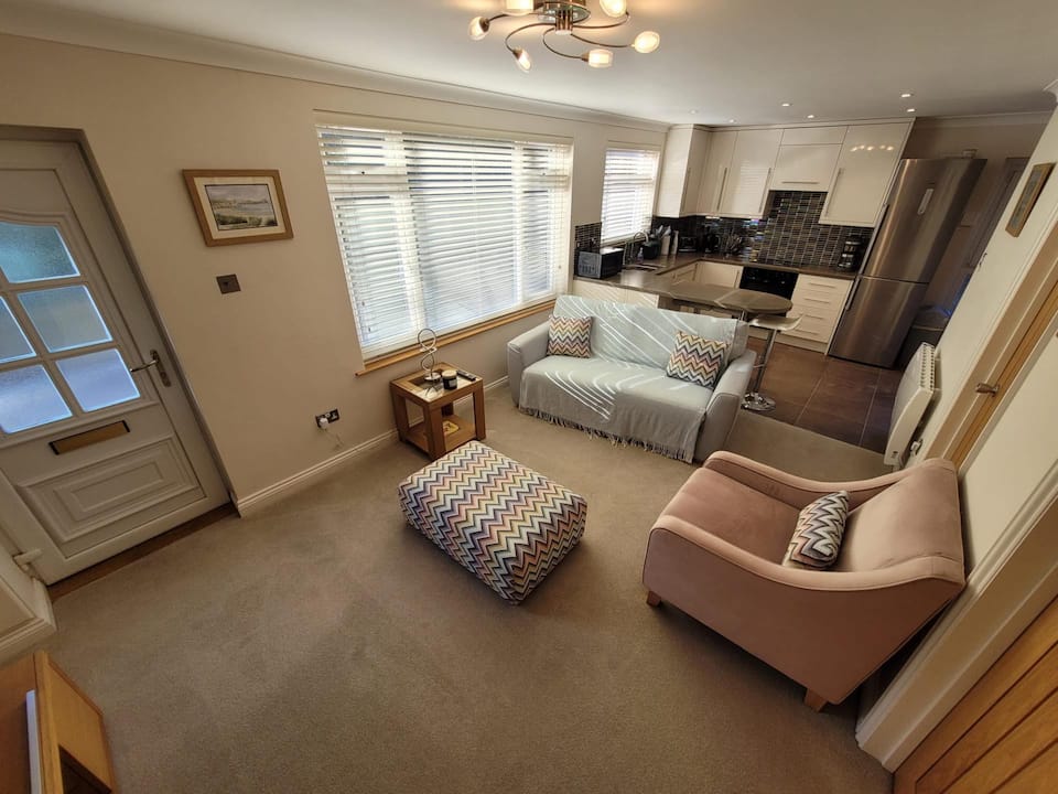Mumbles Cottage - Sleeps 4 - Pets Ok - Parking — foto 1