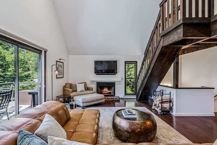 Luxe Condo With Cathedral Ceilings & Pond, Snow Vi - Woodstock, VT