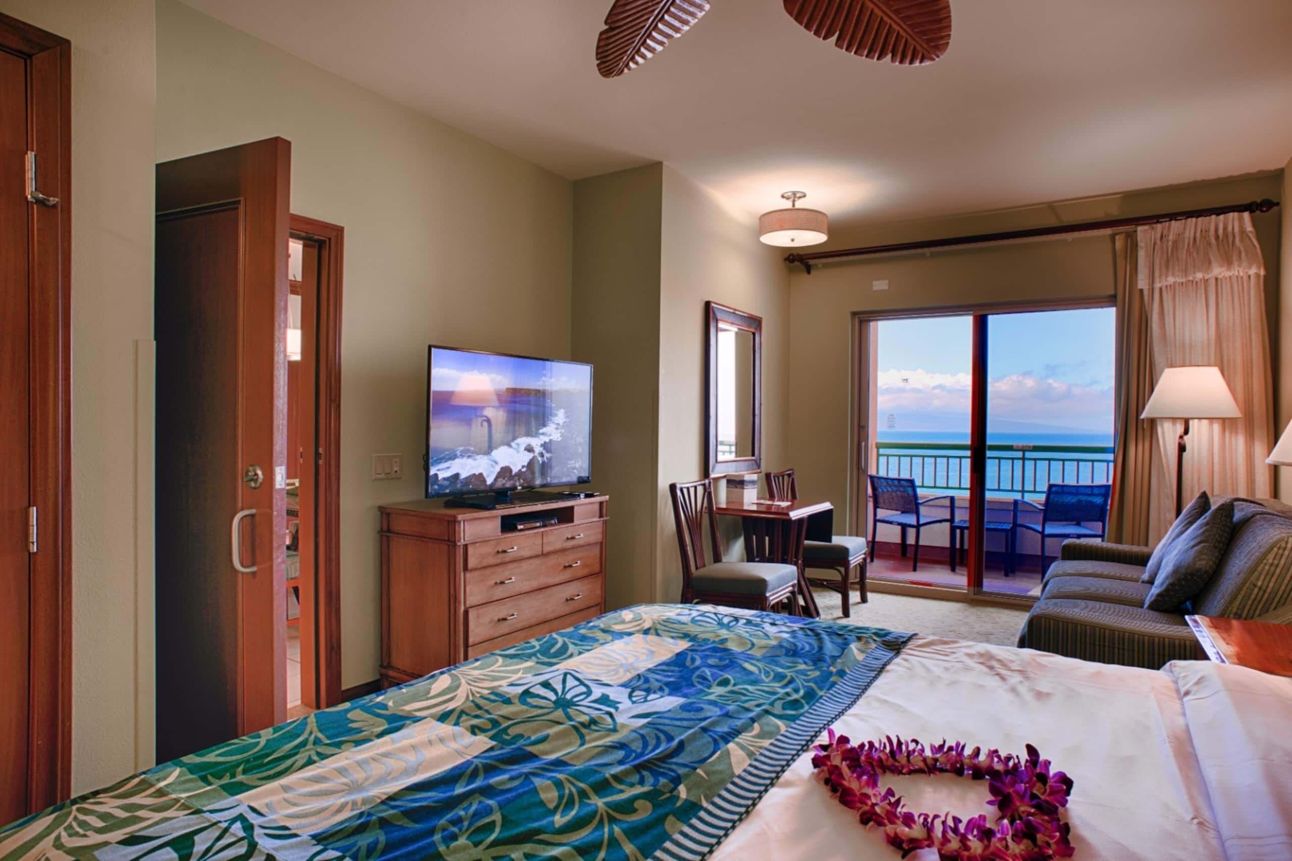 Condo in Lahaina · ★4.92 · 2 bedrooms · 4 beds · 2 baths - Image 18