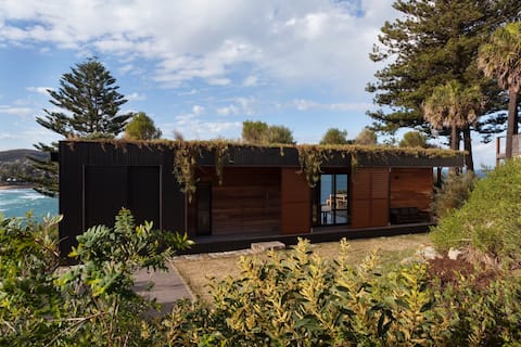 SeaPod - Beach Front Holiday Home
