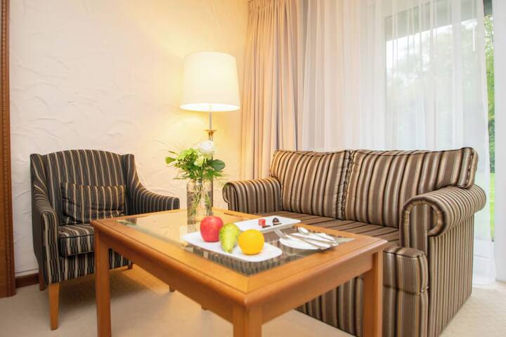 Serene Countryside Room Minutes From Galleries - Tubbergen