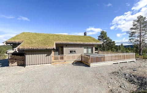 Awesome home in Gålå with sauna
