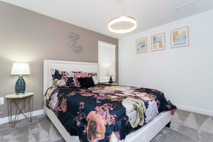 غرفة نوم بحجم كوين