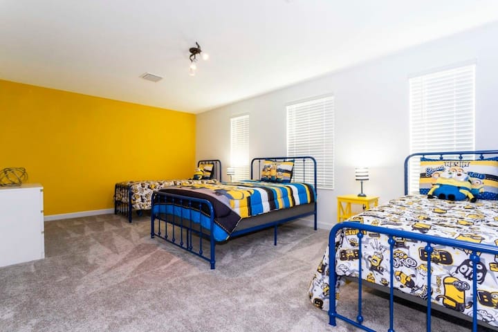 غرفة نوم التماثيل