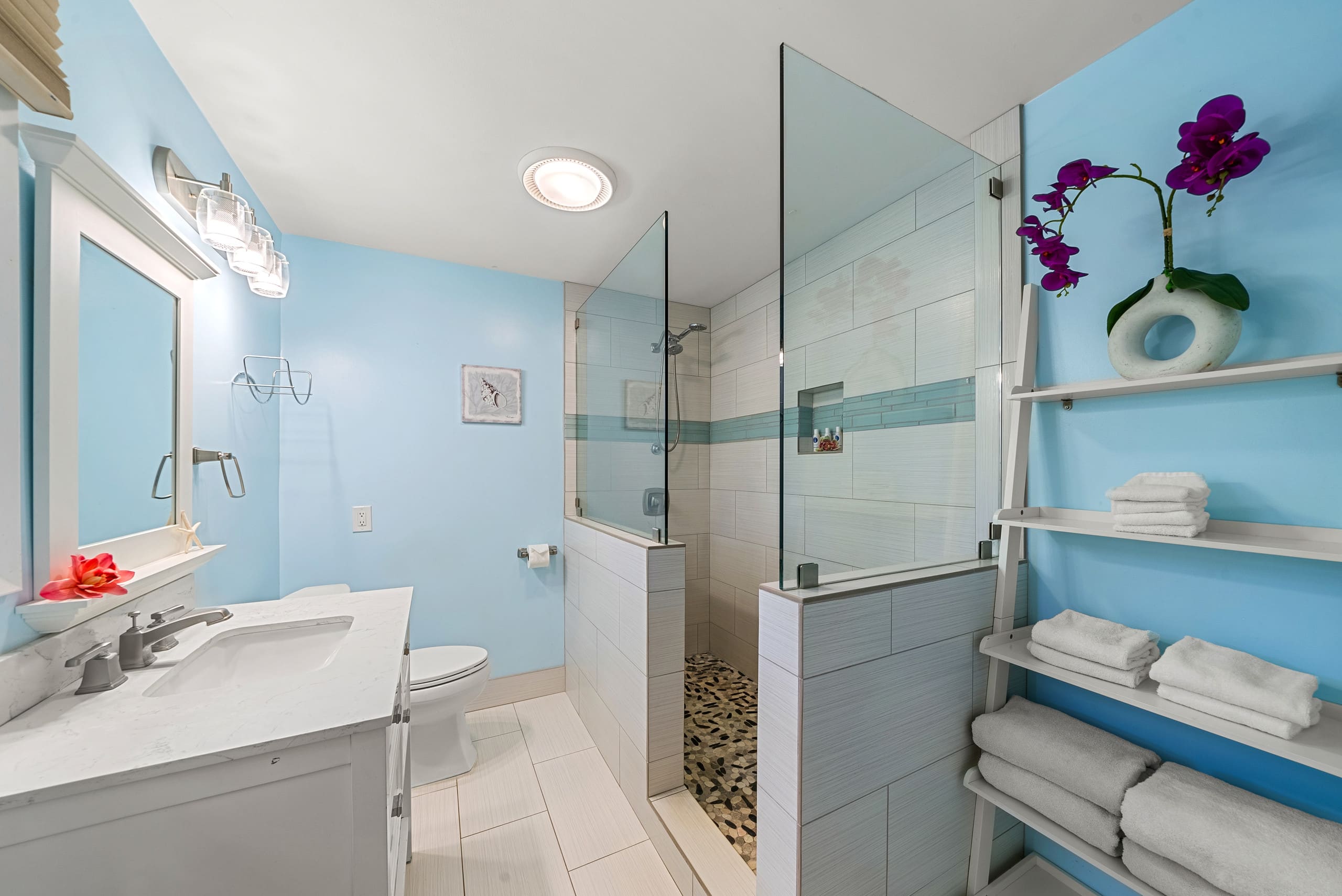 Home in Lahaina · ★4.5 · 2 bedrooms · 3 beds · 2 baths - Image 30