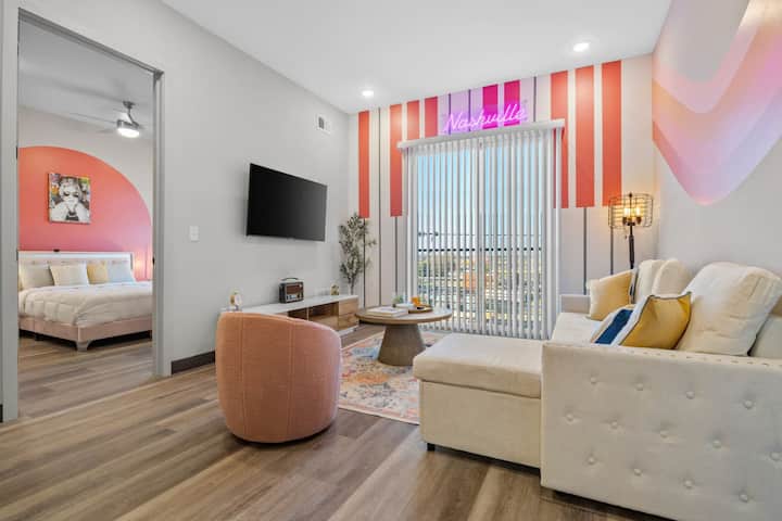 2br, Sleeps 6! Nashville Vibe! - Nashville, TN