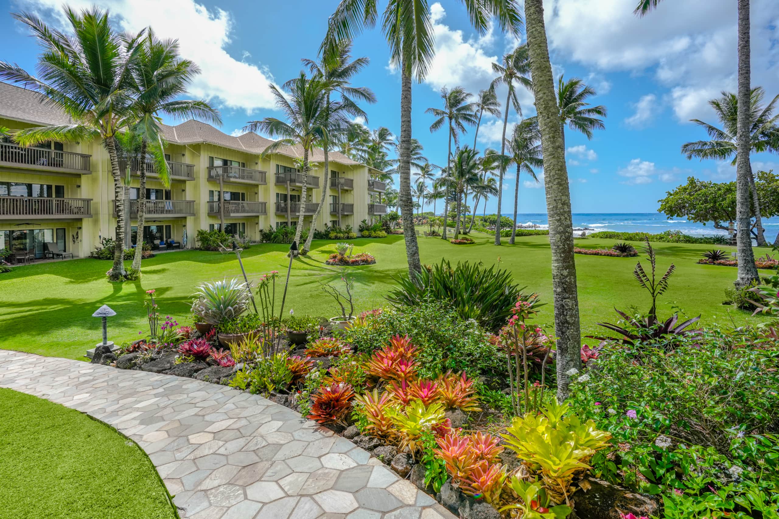 Condo in Kapaa · ★4.67 · 2 bedrooms · 3 beds · 1 bath - Image 33