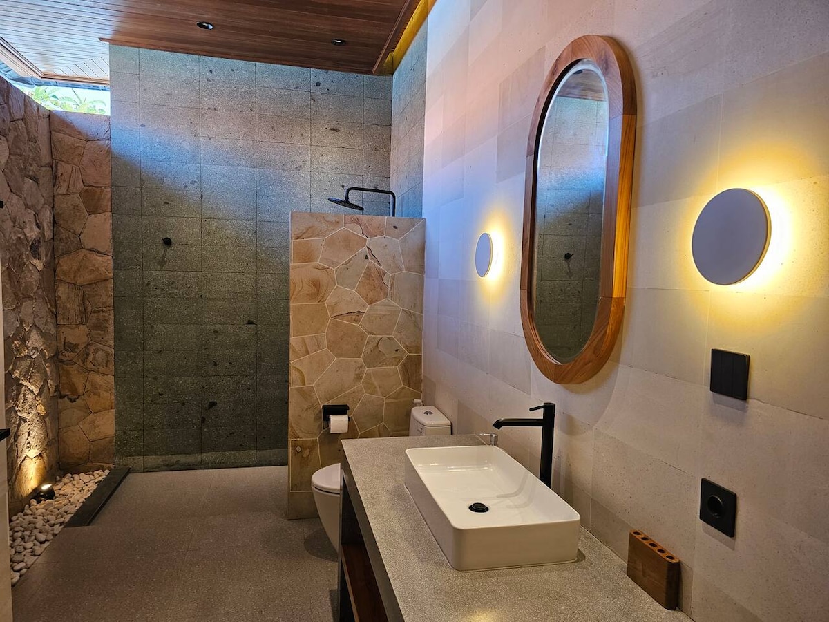 Home in South Kuta · ★4.88 · 1 bedroom · 1 bed · 1 bath, comparable Airbnb