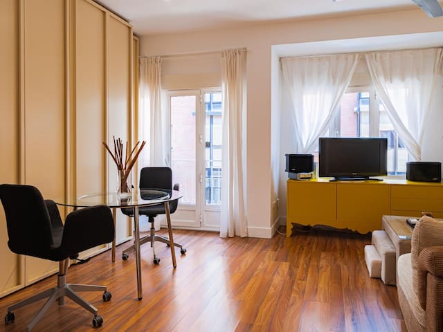 Holplace managed Airbnb listing 2