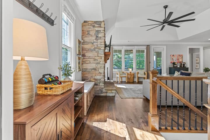 Reynolds Landing Home|king Beds|pet Friendly - Greensboro, GA
