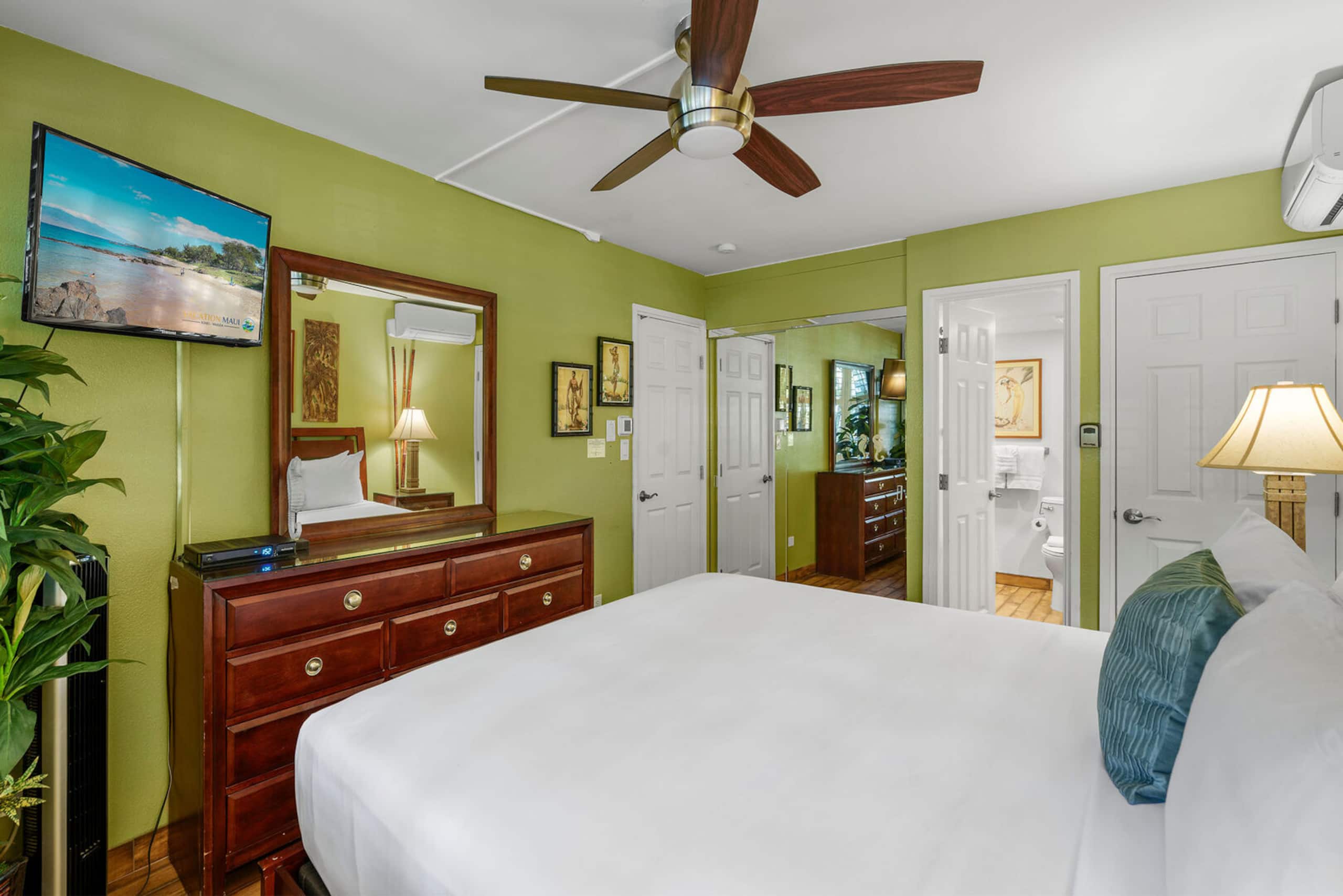 Condo in Kihei · ★5.0 · 1 bedroom · 1 bed · 2 baths - Image 12