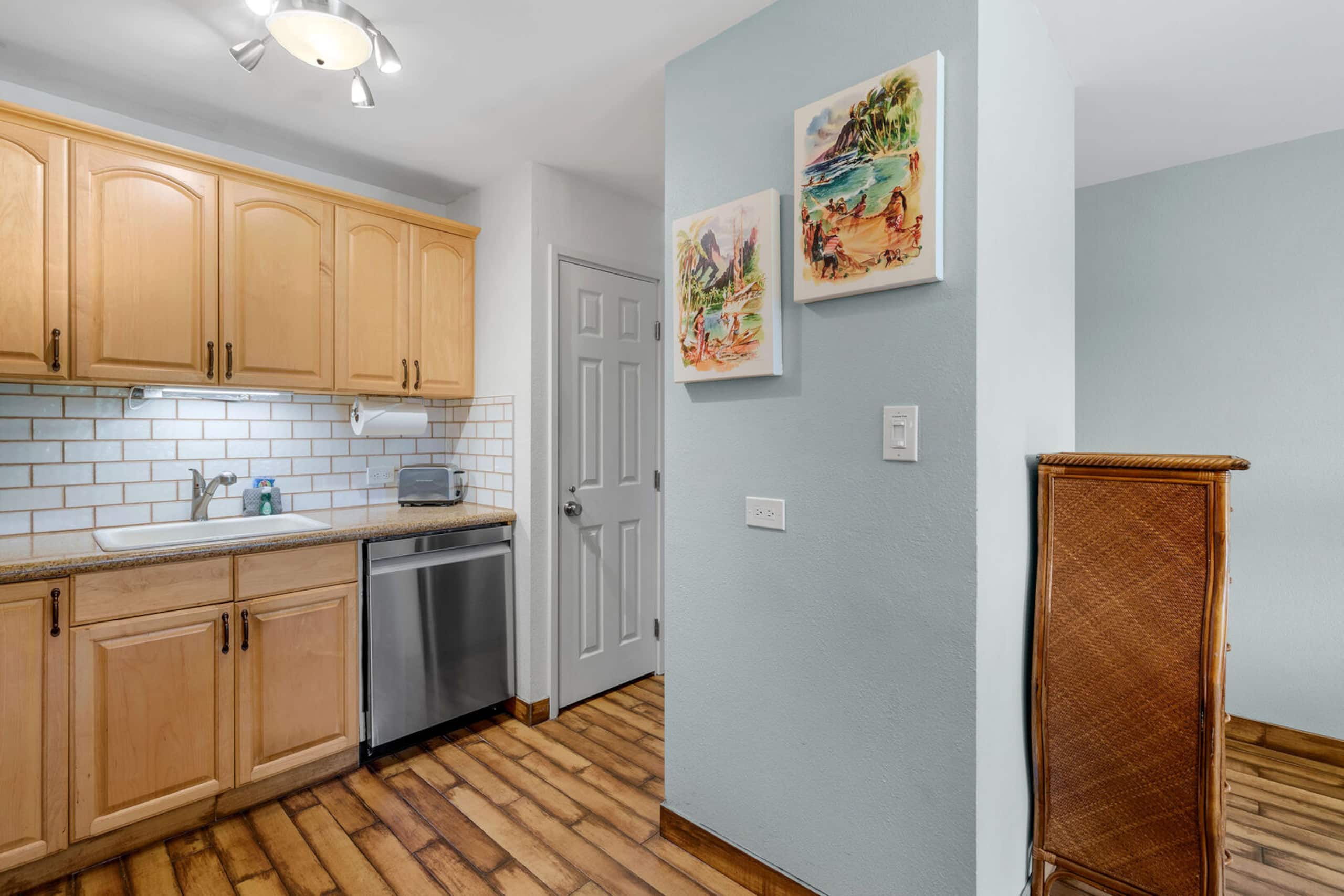 Condo in Kihei · ★5.0 · 1 bedroom · 1 bed · 2 baths - Image 5