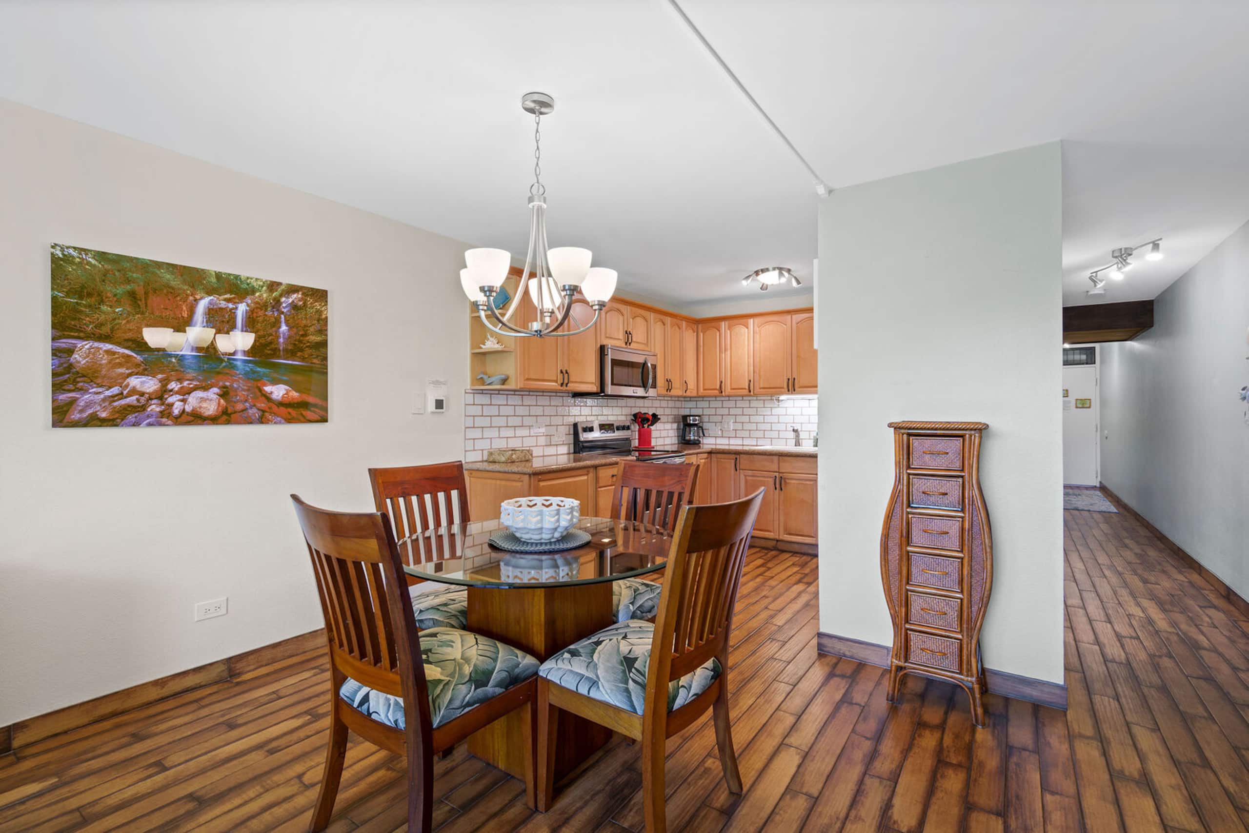 Condo in Kihei · ★5.0 · 1 bedroom · 1 bed · 2 baths - Image 7
