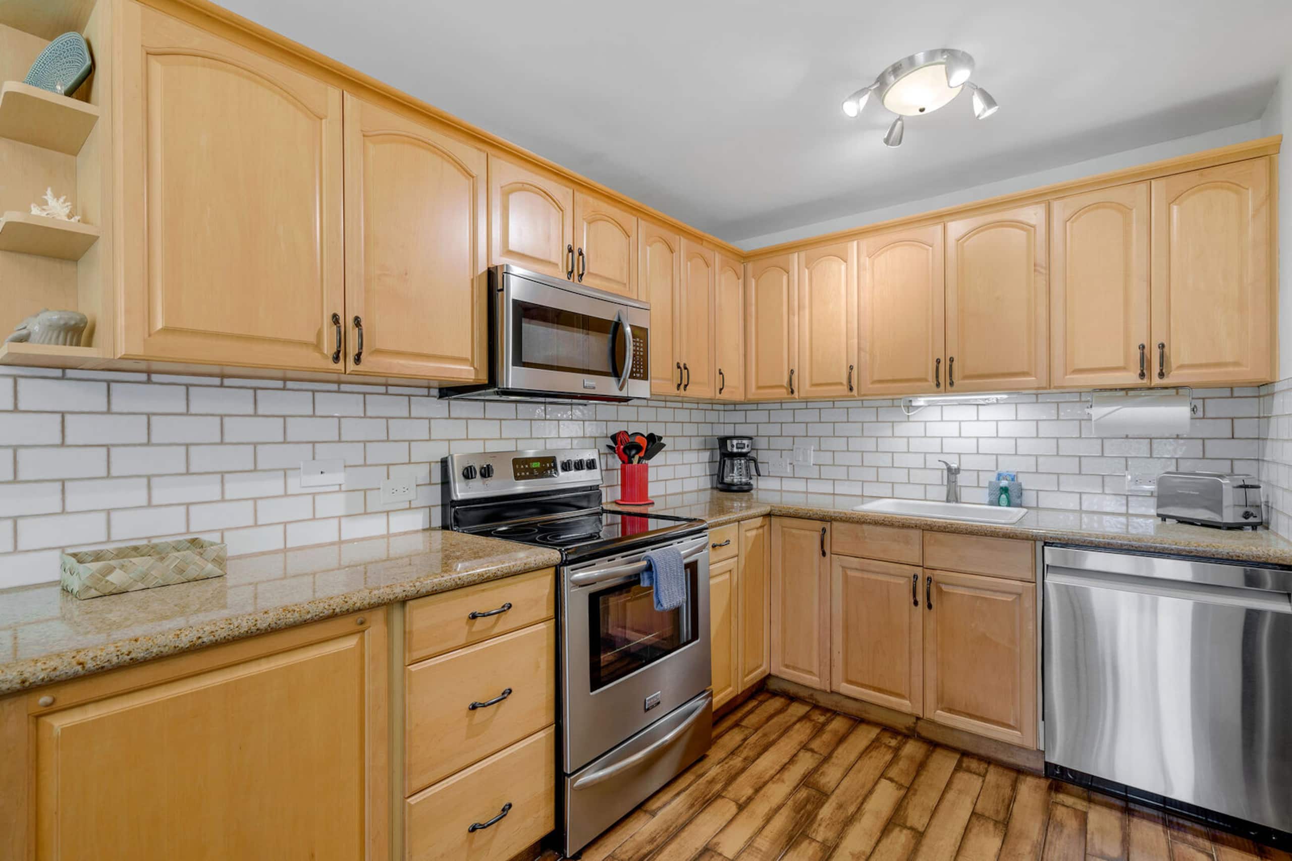 Condo in Kihei · ★5.0 · 1 bedroom · 1 bed · 2 baths - Image 2