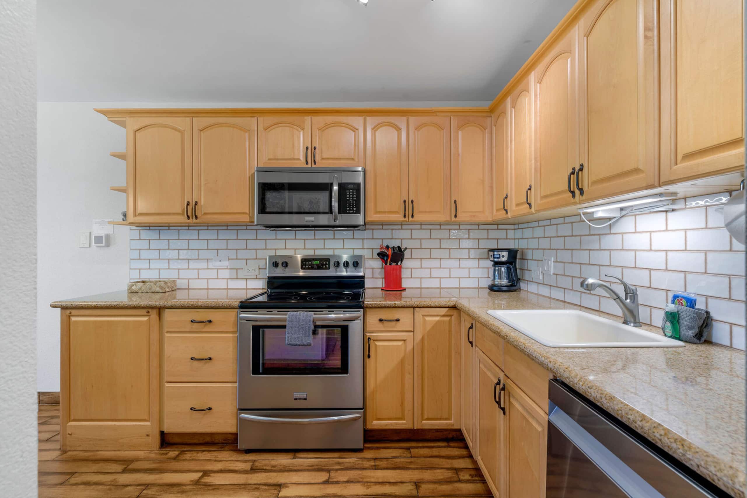 Condo in Kihei · ★5.0 · 1 bedroom · 1 bed · 2 baths - Image 4