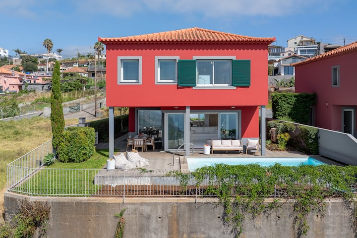 Vila Venusta by an island apart