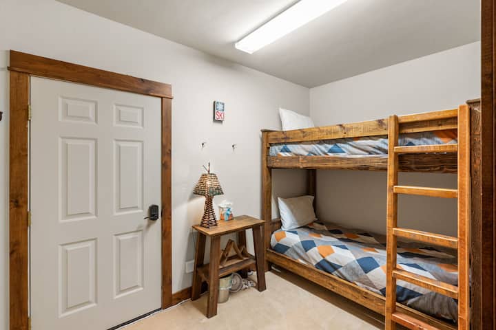 Downstairs Bonus Bunk Room