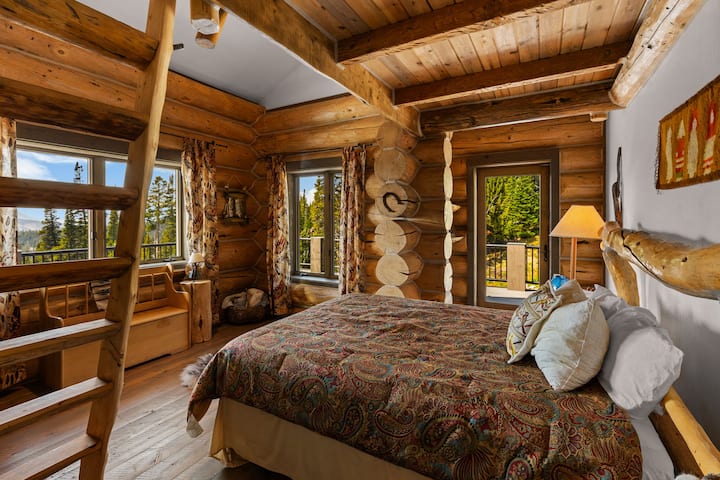 غرفة الضيوف في الطابق الرئيسي - سرير كامل