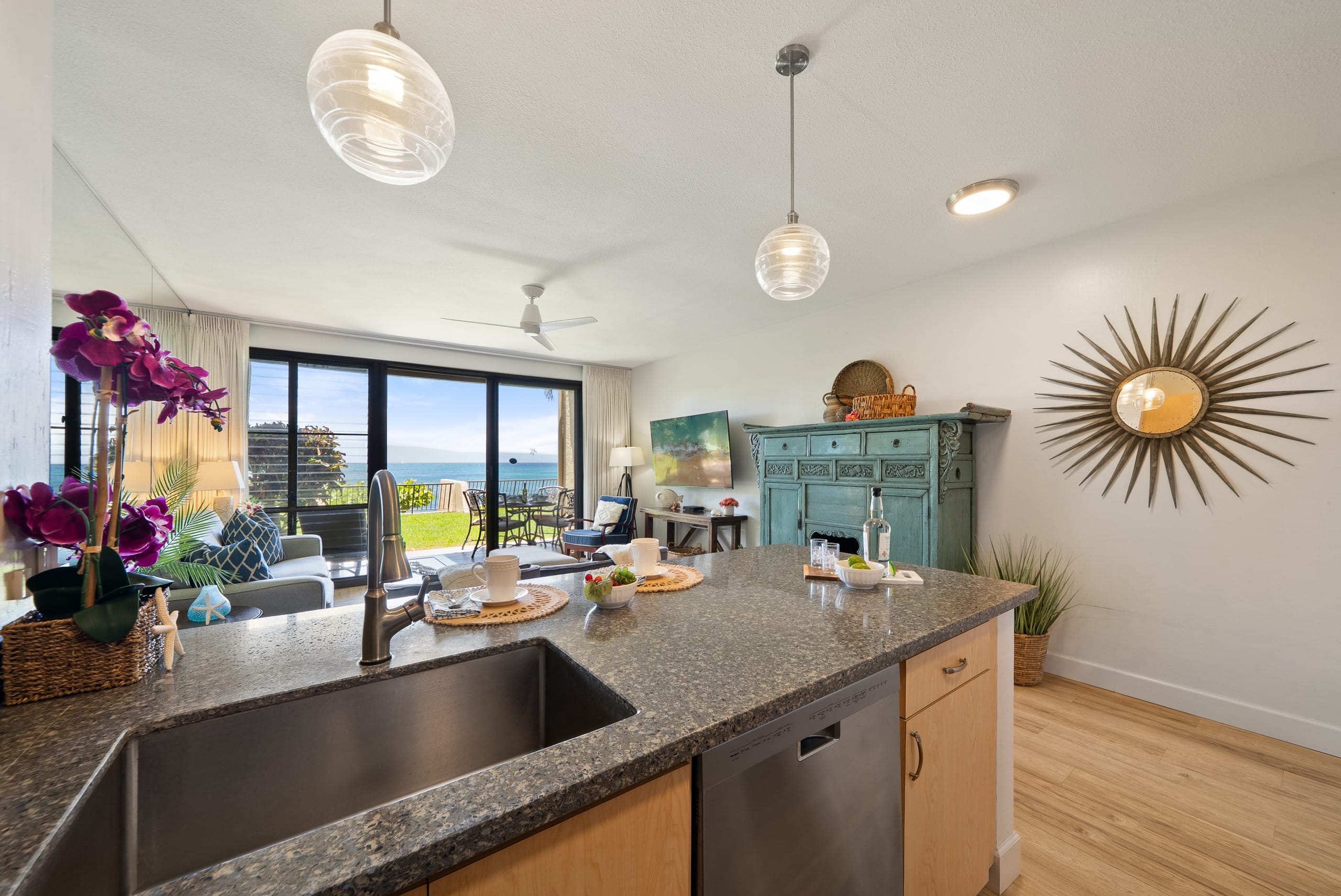 Condo in Lahaina · ★5.0 · 1 bedroom · 2 beds · 1 bath - Image 9