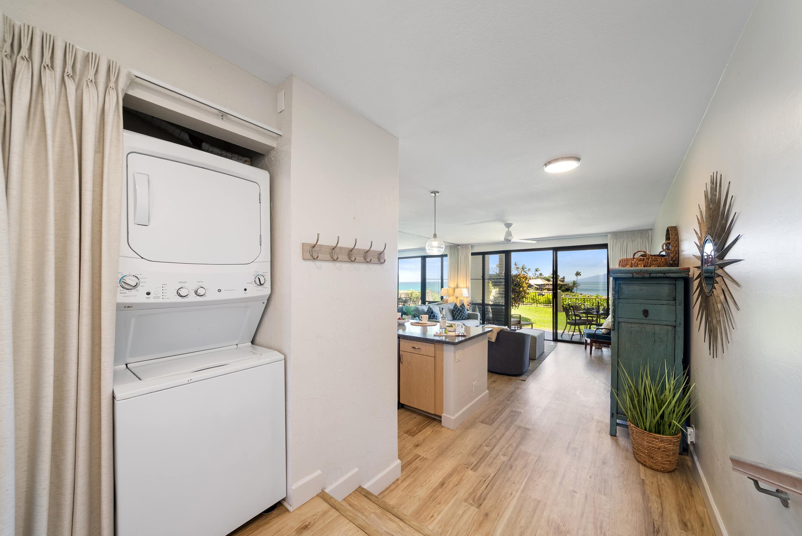 Condo in Lahaina · ★5.0 · 1 bedroom · 2 beds · 1 bath - Image 43