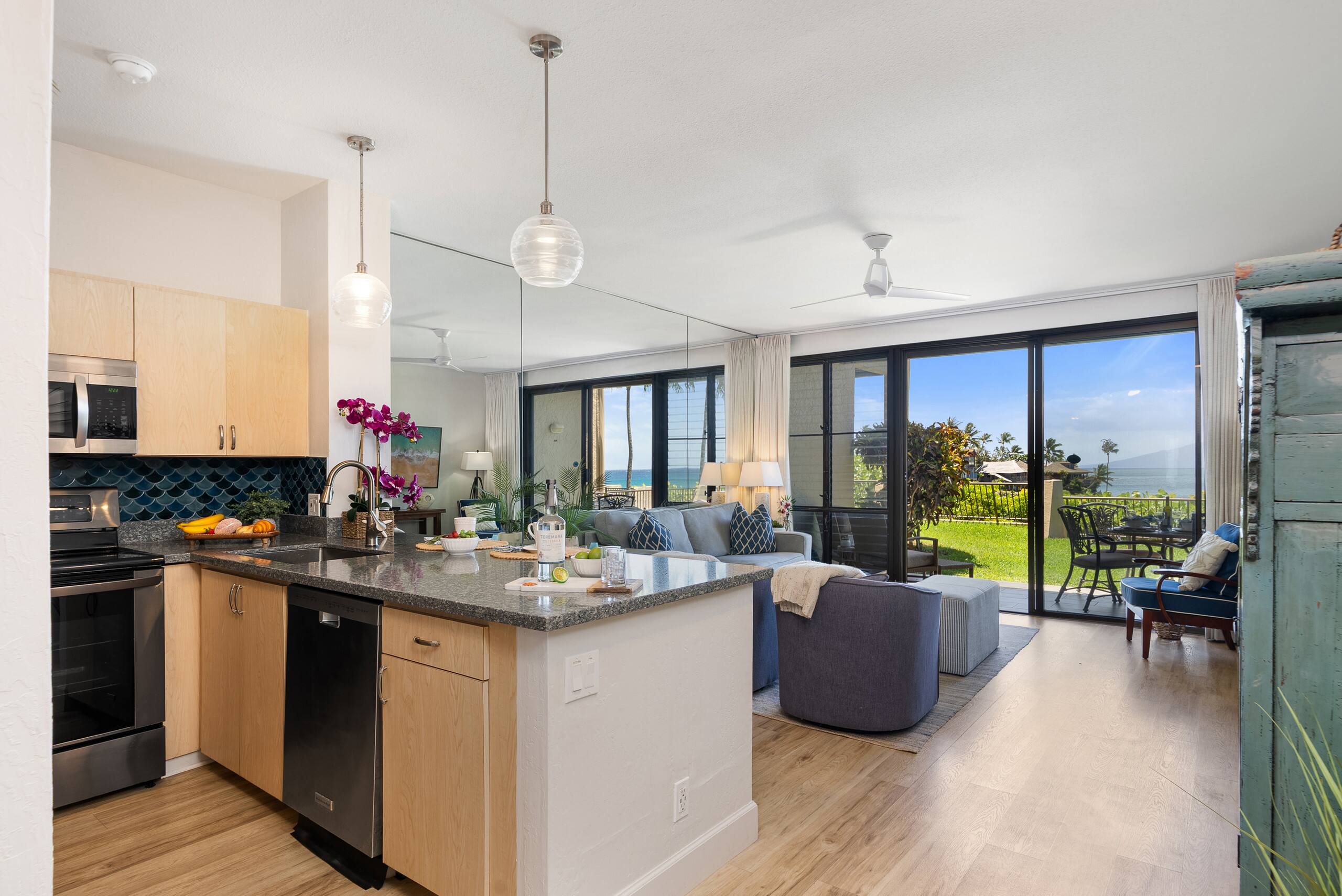 Condo in Lahaina · ★5.0 · 1 bedroom · 2 beds · 1 bath - Image 8