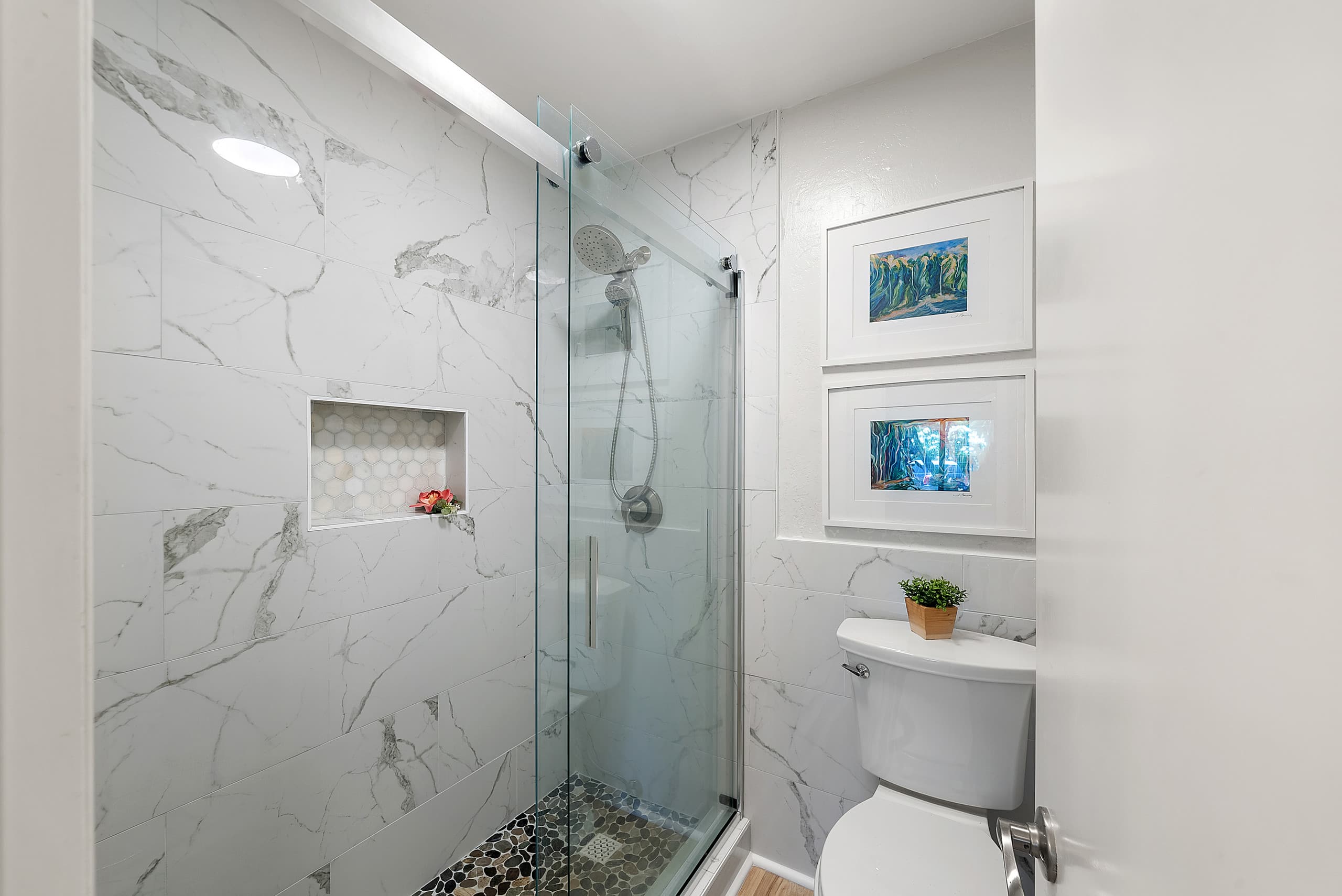 Condo in Lahaina · ★5.0 · 1 bedroom · 2 beds · 1 bath - Image 25