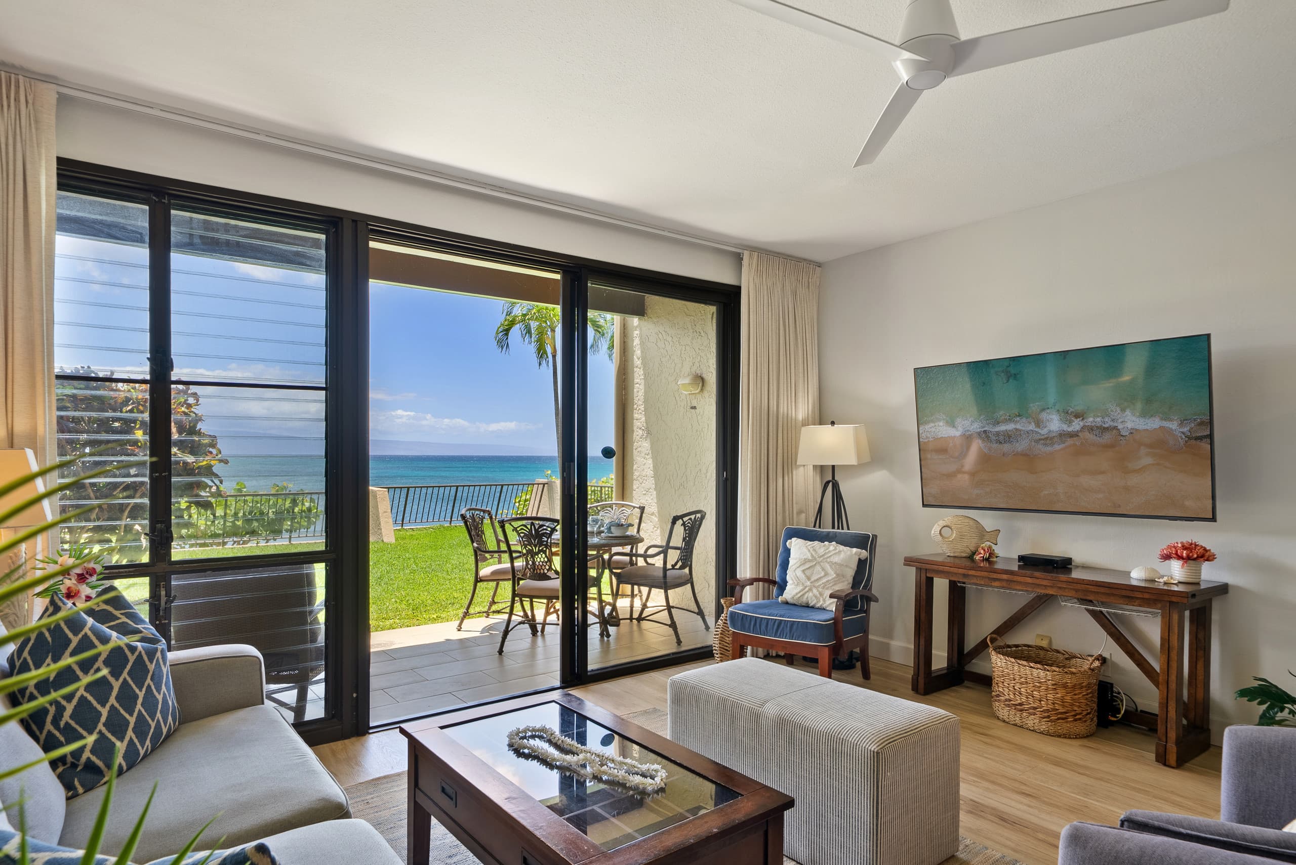 Condo in Lahaina · ★5.0 · 1 bedroom · 2 beds · 1 bath - Image 2
