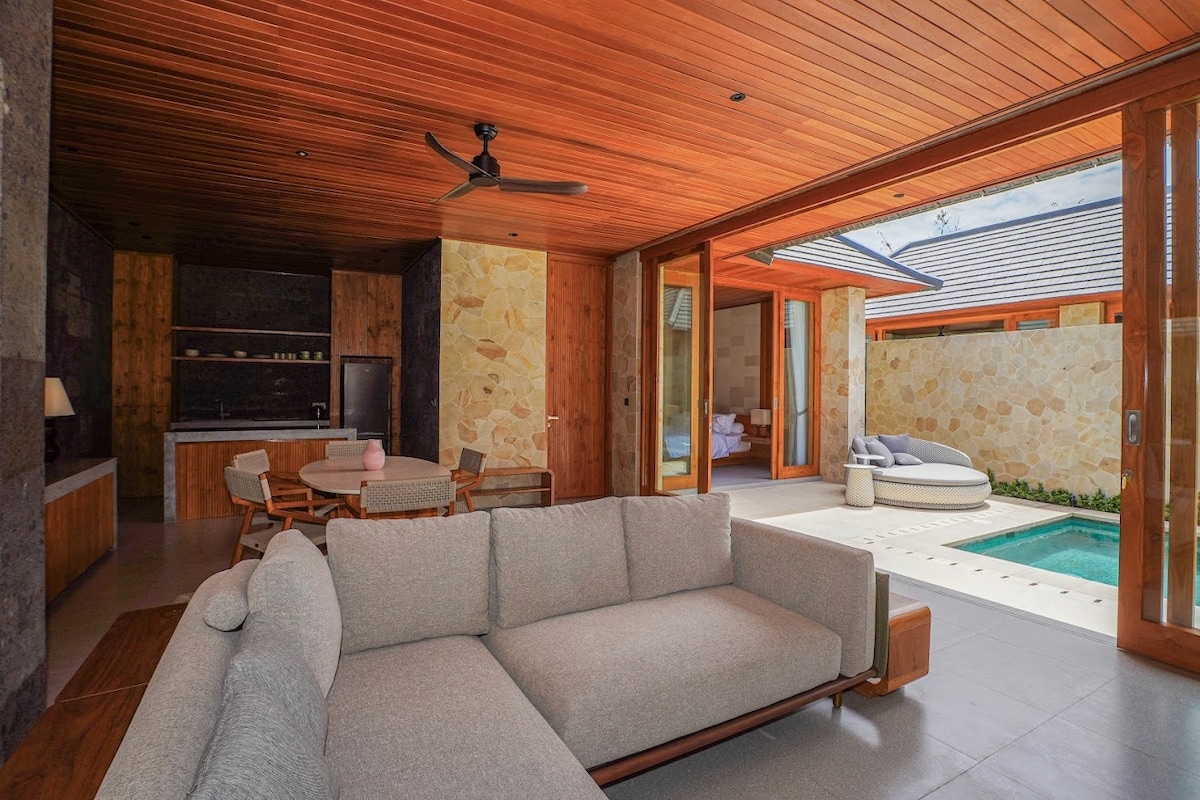 Home in South Kuta · 1 bedroom · 1 bed · 1 private bath, comparabile Airbnb