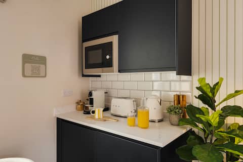 Popular Airbnb listing: Your Apartment | Hotwells | No.4 in Hotwells And Harbourside