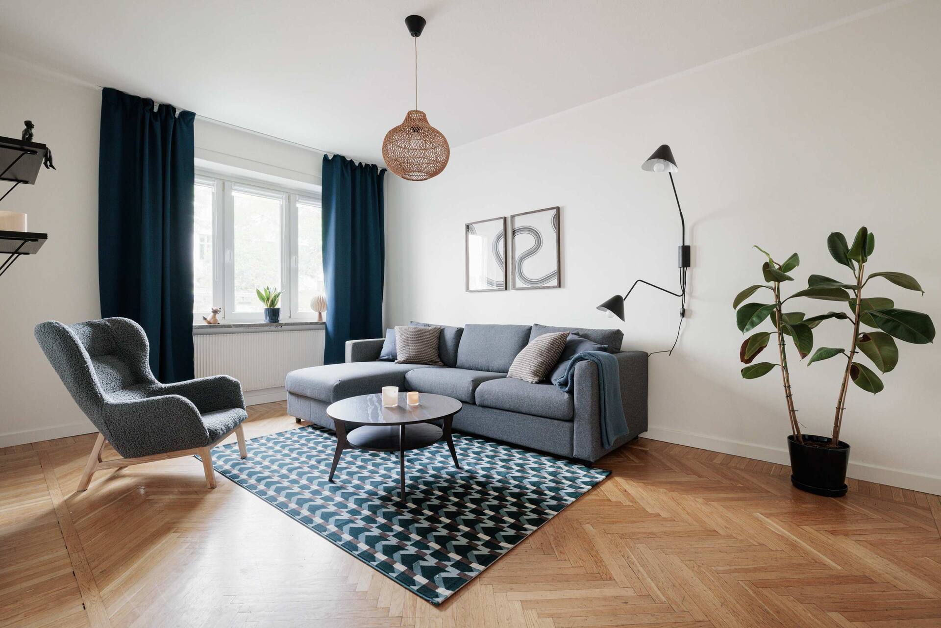 Easy living in suburban studio