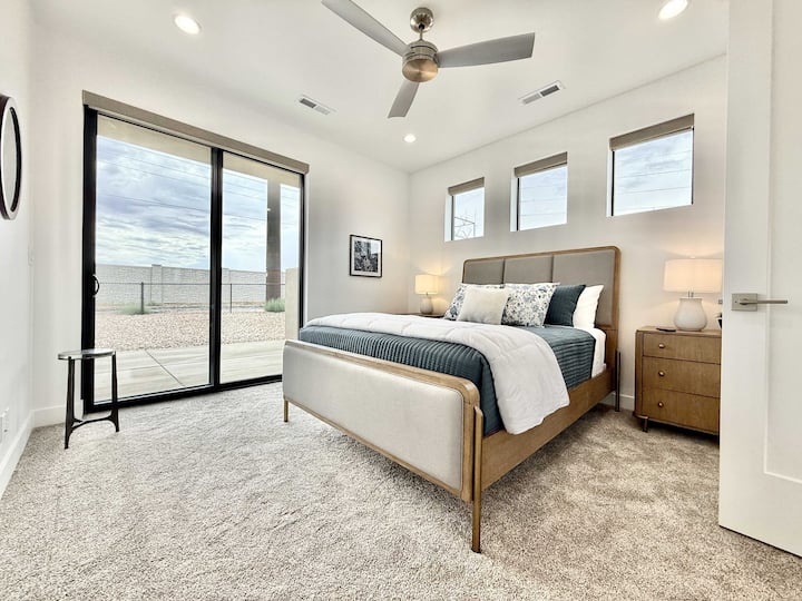 Luxury Kanab Townhome |Pool + Hot Tub| Near Zion - Fredonia, AZ