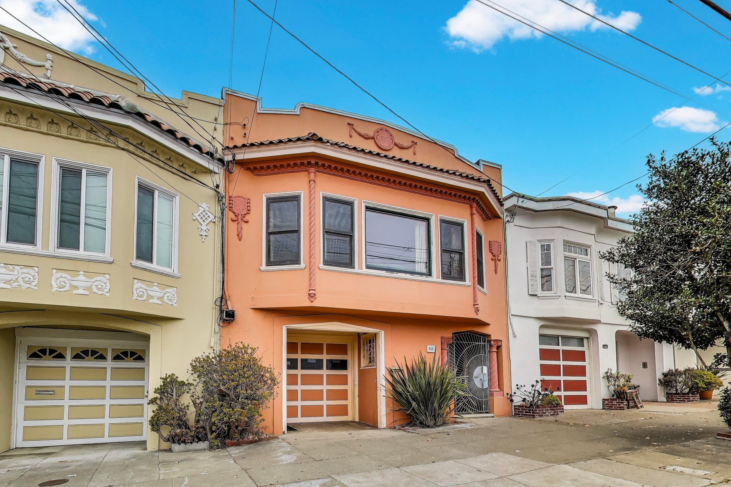 Home in San Francisco · ★4.38 · 4 bedrooms · 5 beds · 2 baths - Image 25
