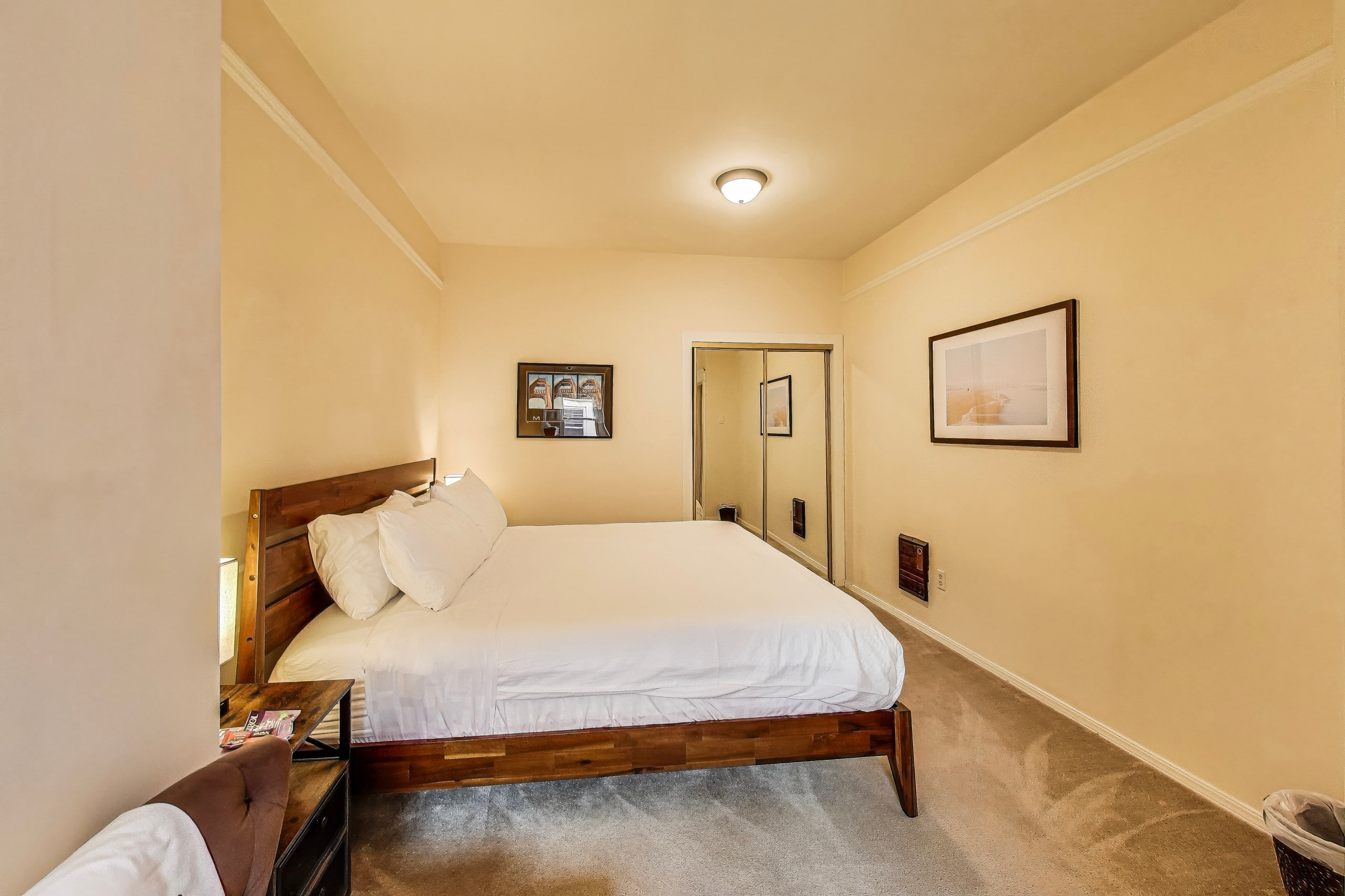 Home in San Francisco · ★4.38 · 4 bedrooms · 5 beds · 2 baths - Image 8
