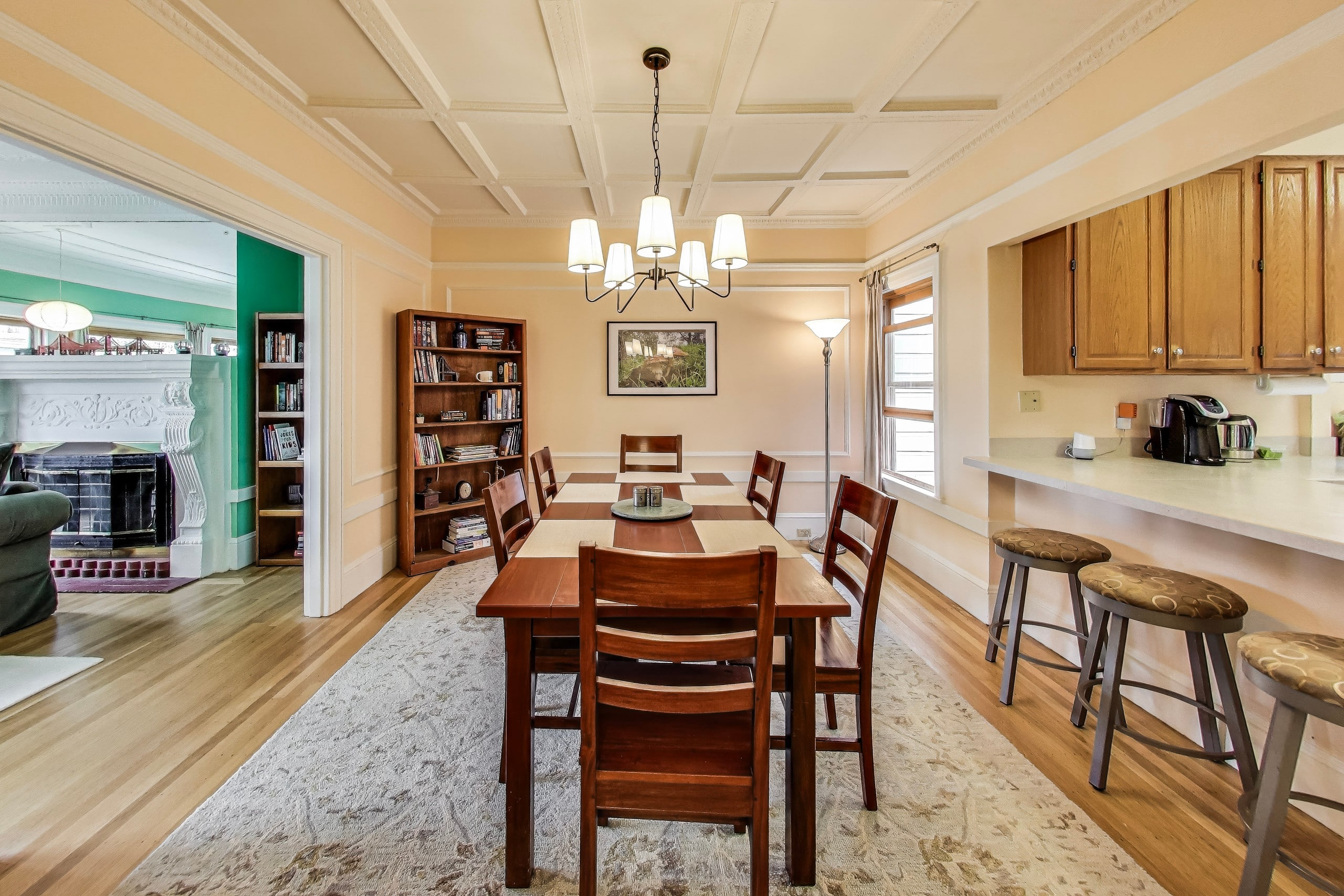 Home in San Francisco · ★4.38 · 4 bedrooms · 5 beds · 2 baths - Image 7