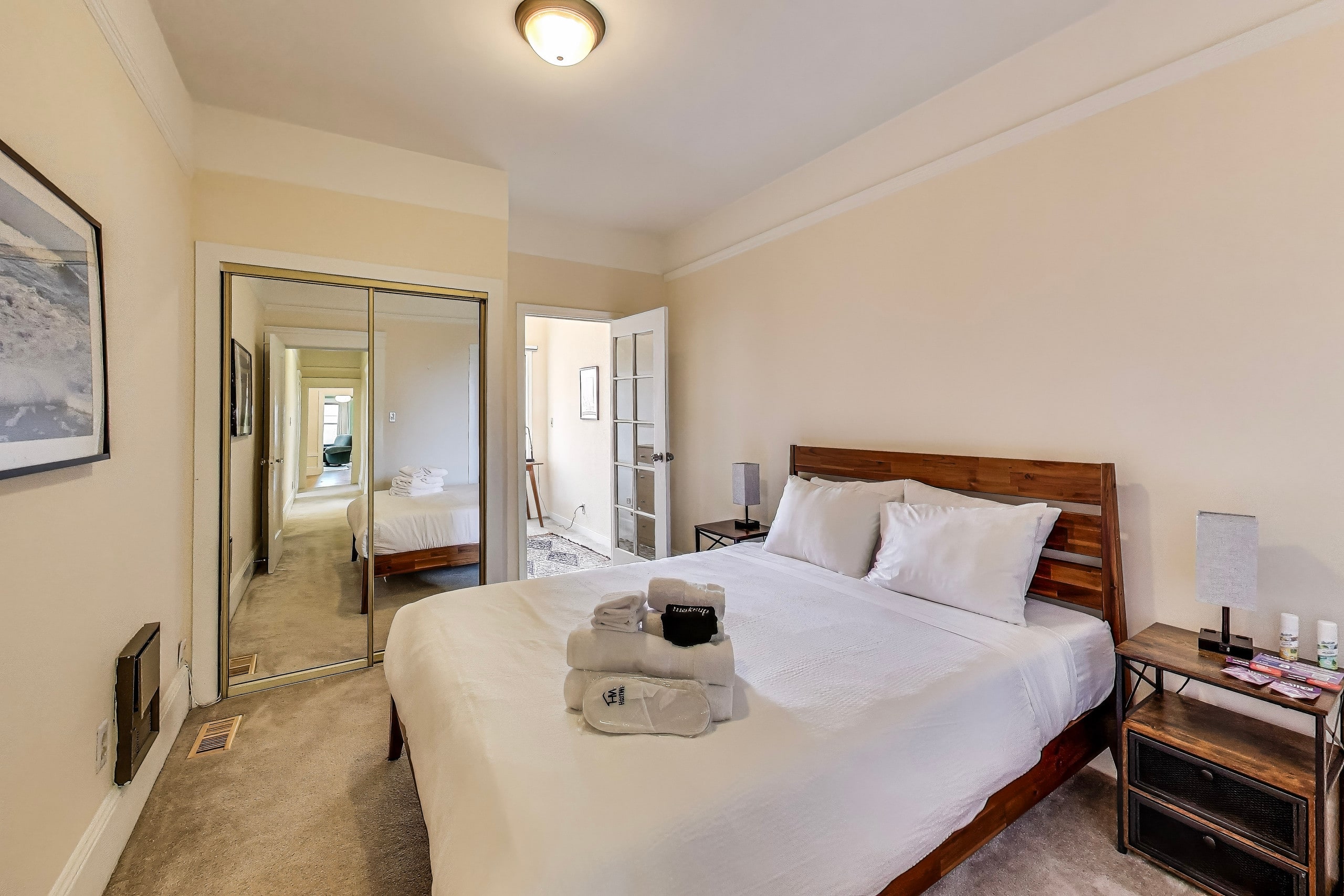 Home in San Francisco · ★4.38 · 4 bedrooms · 5 beds · 2 baths - Image 11