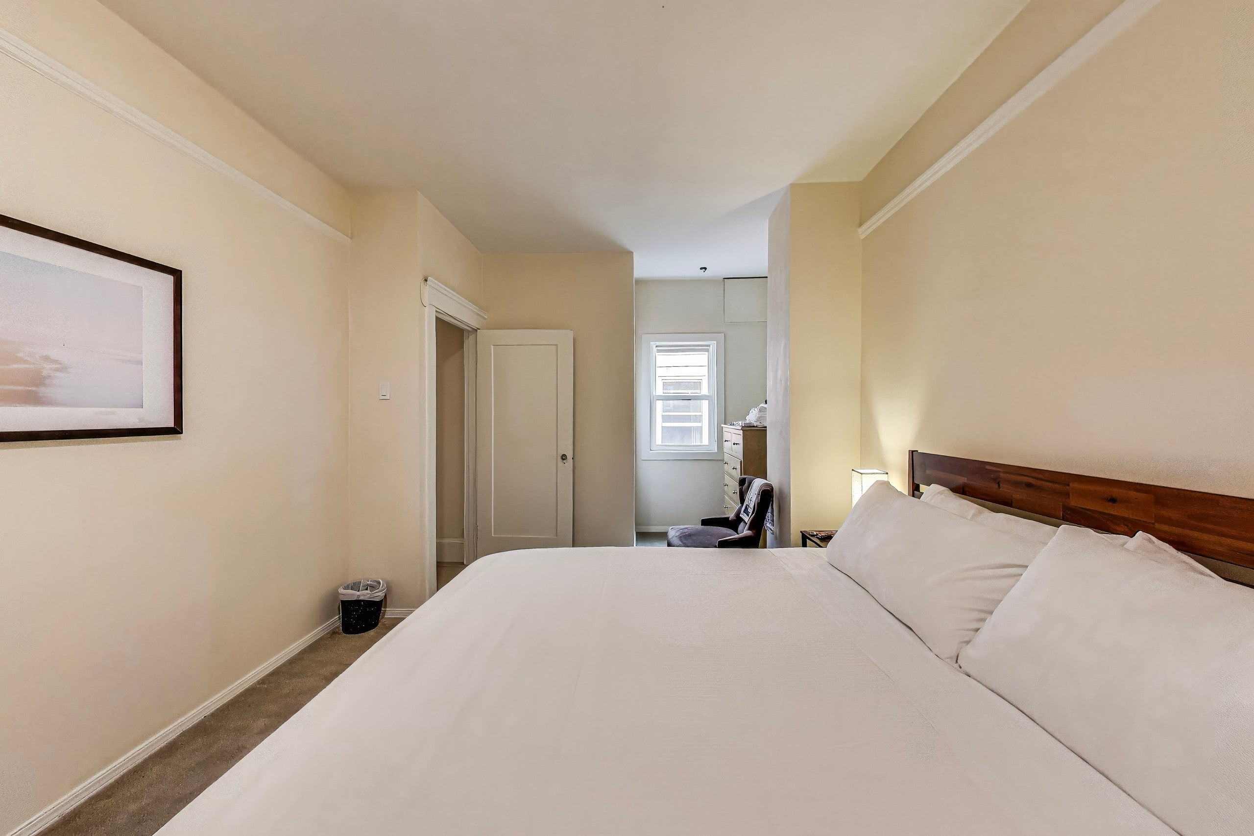 Home in San Francisco · ★4.38 · 4 bedrooms · 5 beds · 2 baths - Image 9