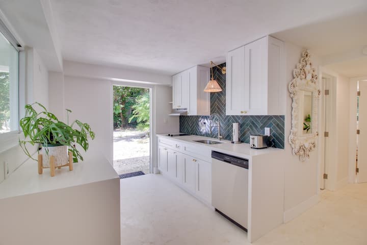 Walk To Beach: Tavernier Apartment W/ Patio! - Islamorada, FL